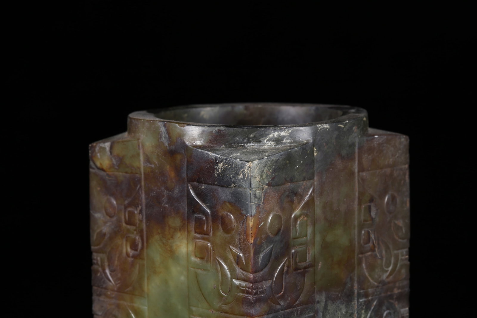 A HETIAN JADE BEAST PATTERN SEAL - 6
