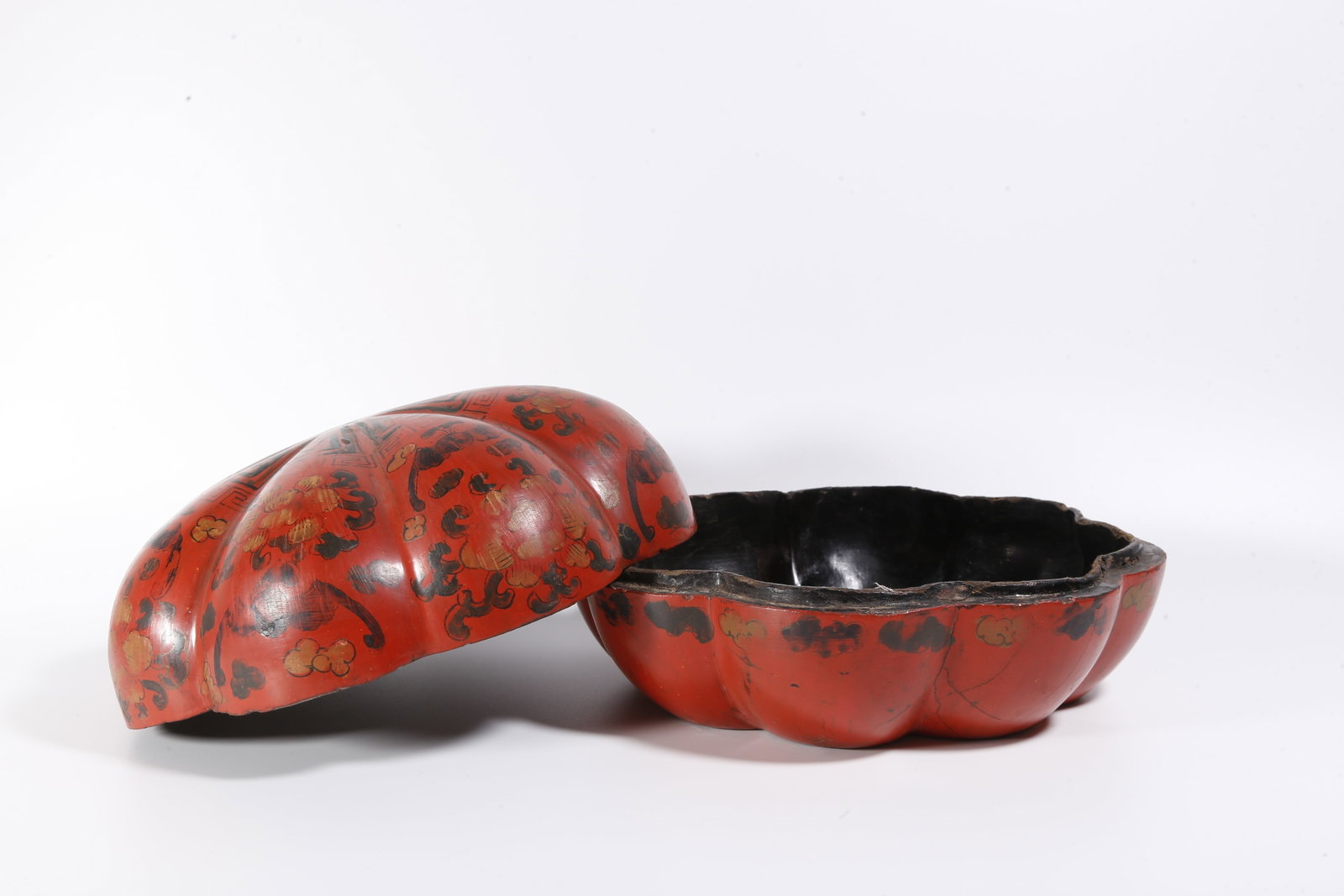 A CARVED LACQUER BOX WITH FORTUNE PATTERN - 6
