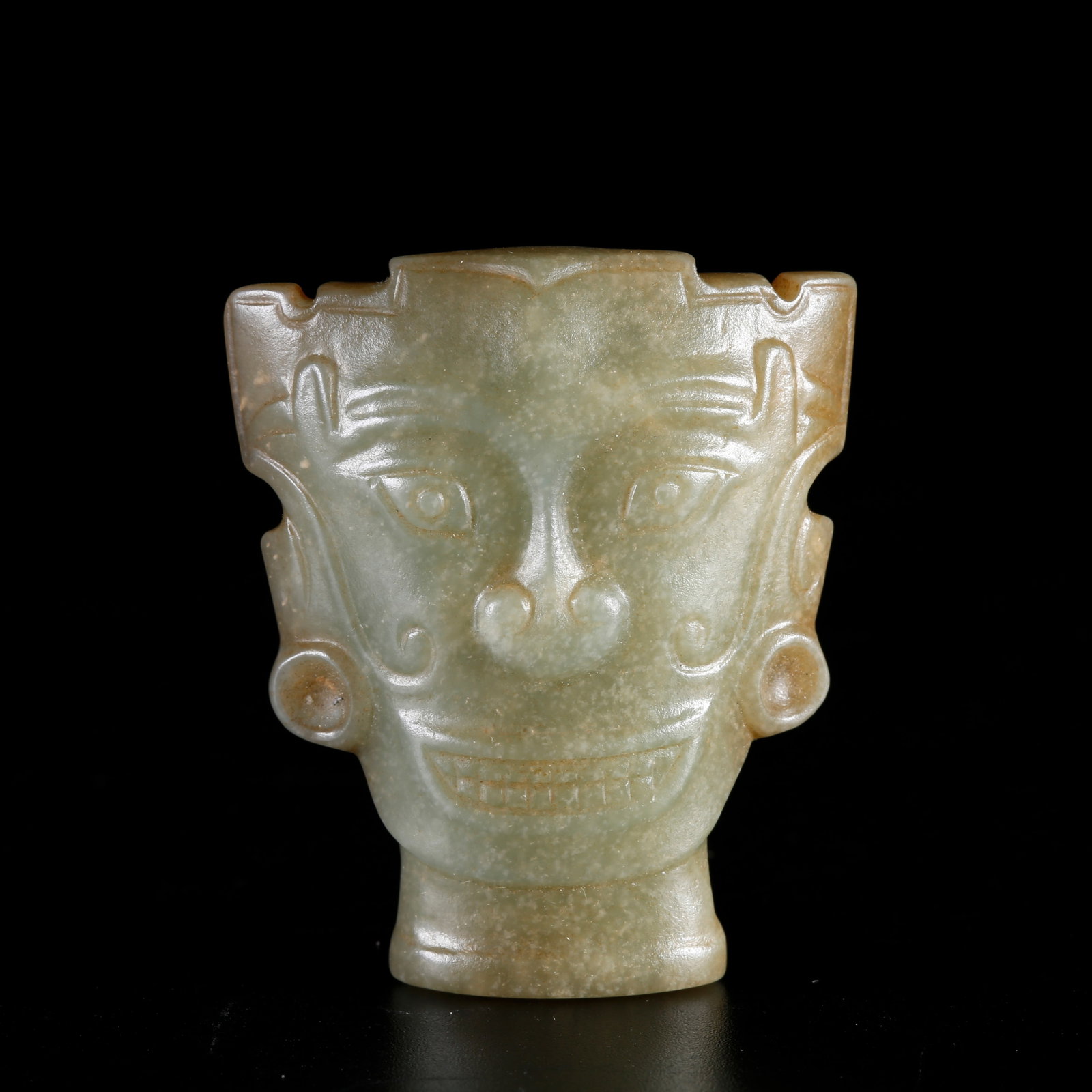 A ANCIENT JADE DIVINE HUMAN FACE PENDANT: Ancient Jade Divine Human Face Pendant