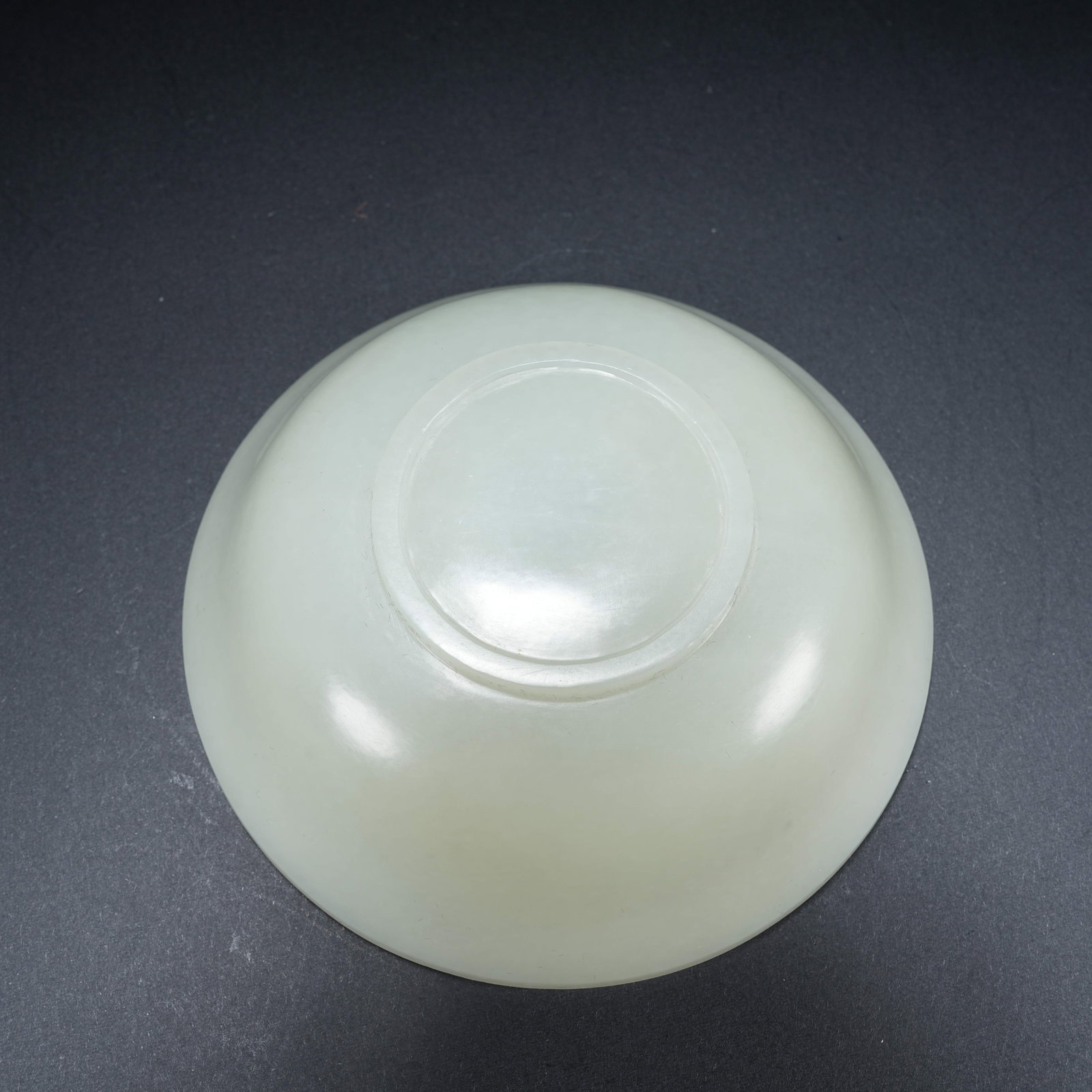 A HETIAN JADE TABLEWARE SET - 12