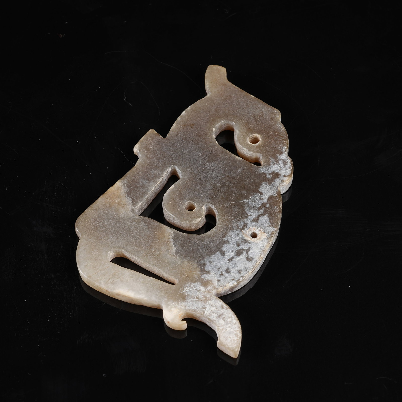 A ARCHAIC JADE DRAGON PENDANT: Archaic Jade Dragon Pendant