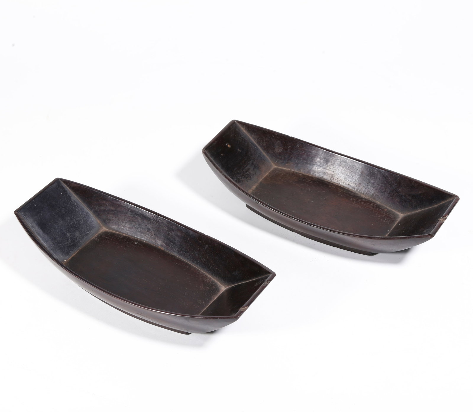 A ZITAN WOOD TEA TRAY (PAIR) (1 of 10)