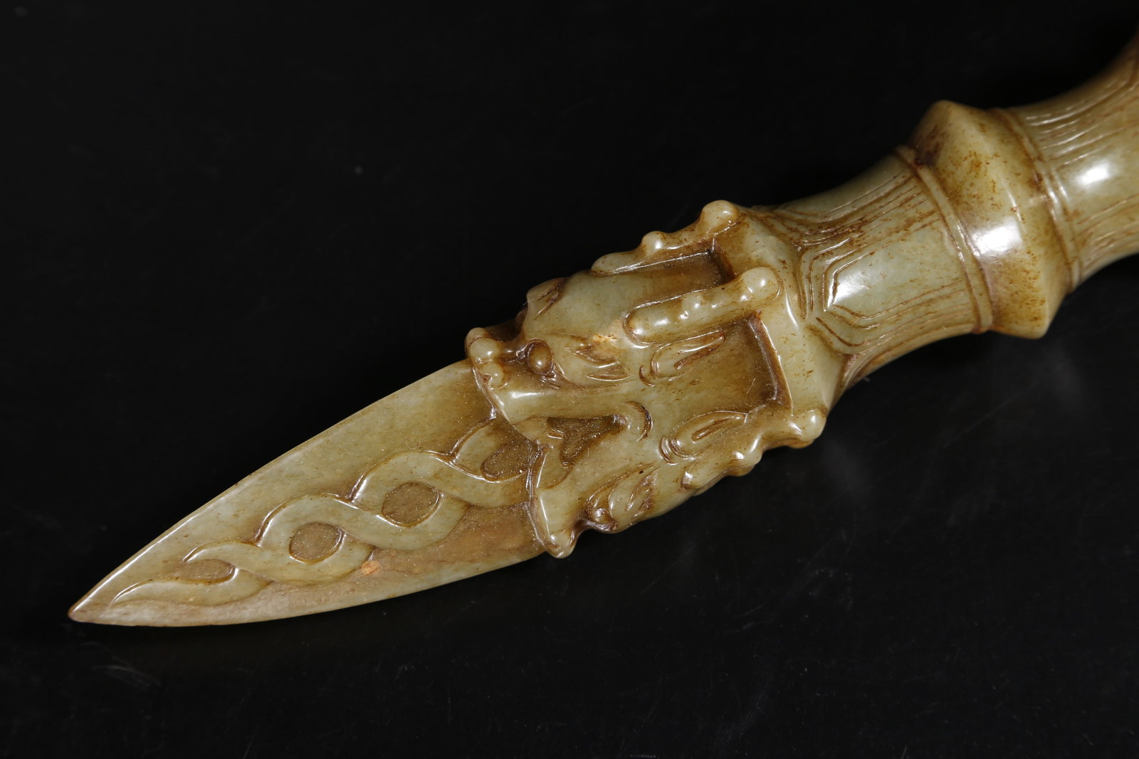 A HETIAN JADE RITUAL IMPLEMENT - 8