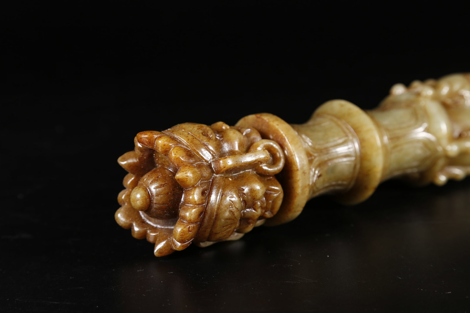 A HETIAN JADE RITUAL IMPLEMENT - 9