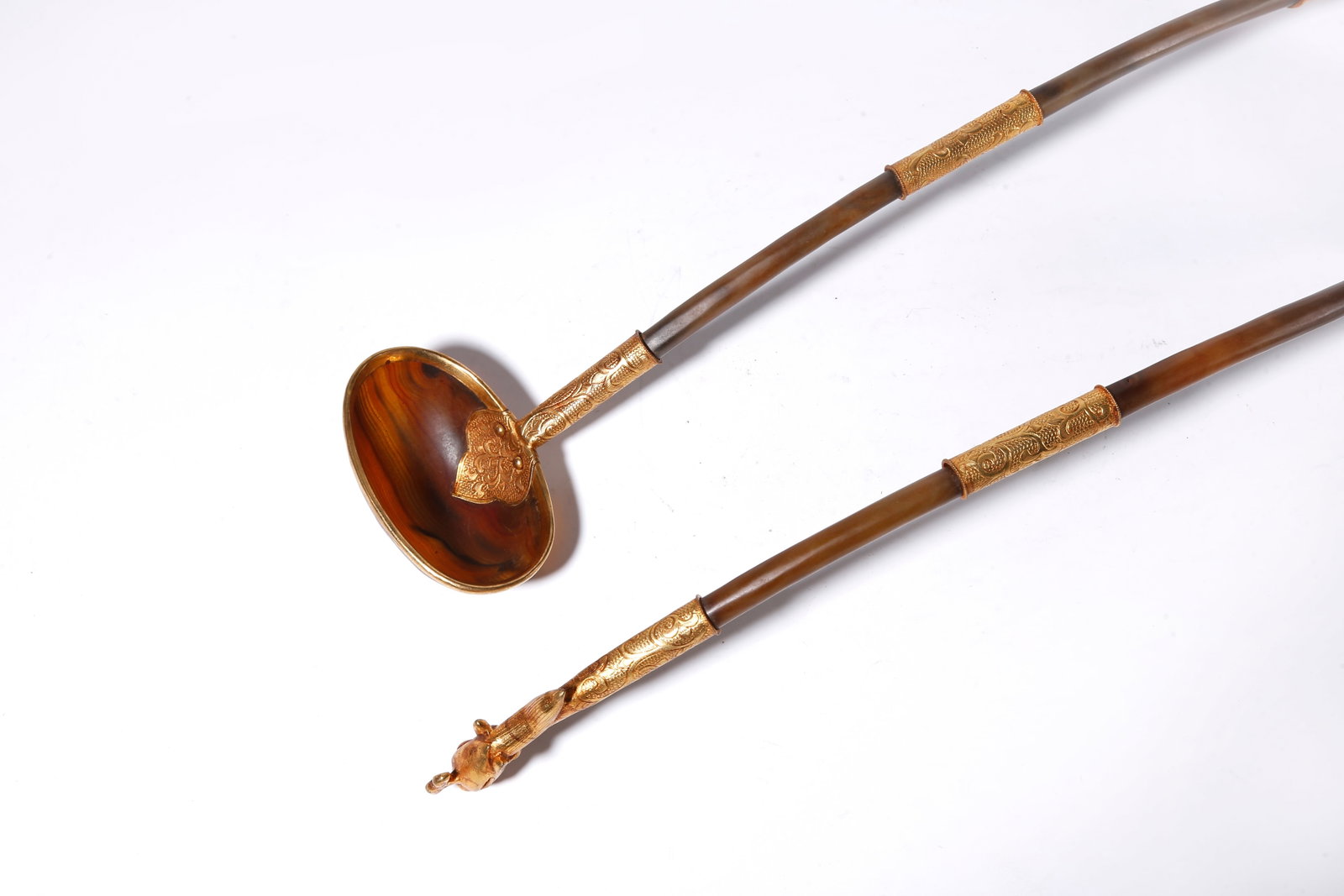 A GOLD CAPPED AGATE SPOON - 2