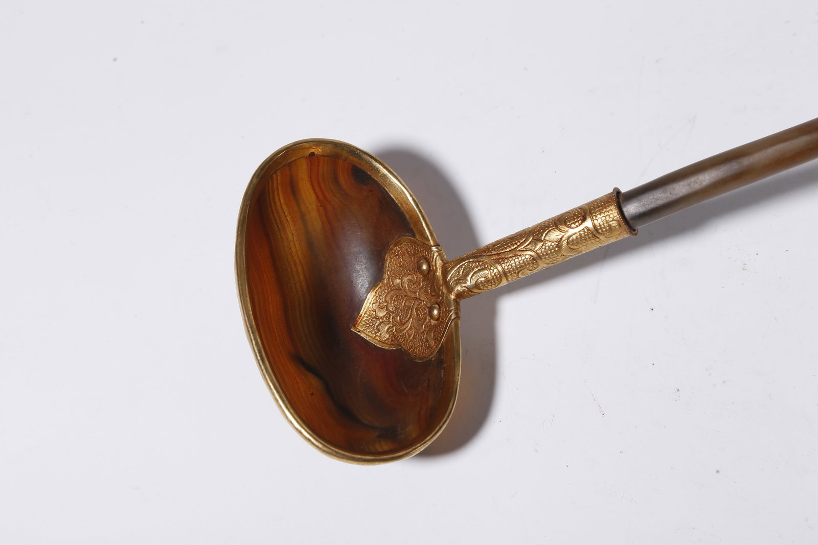 A GOLD CAPPED AGATE SPOON - 5