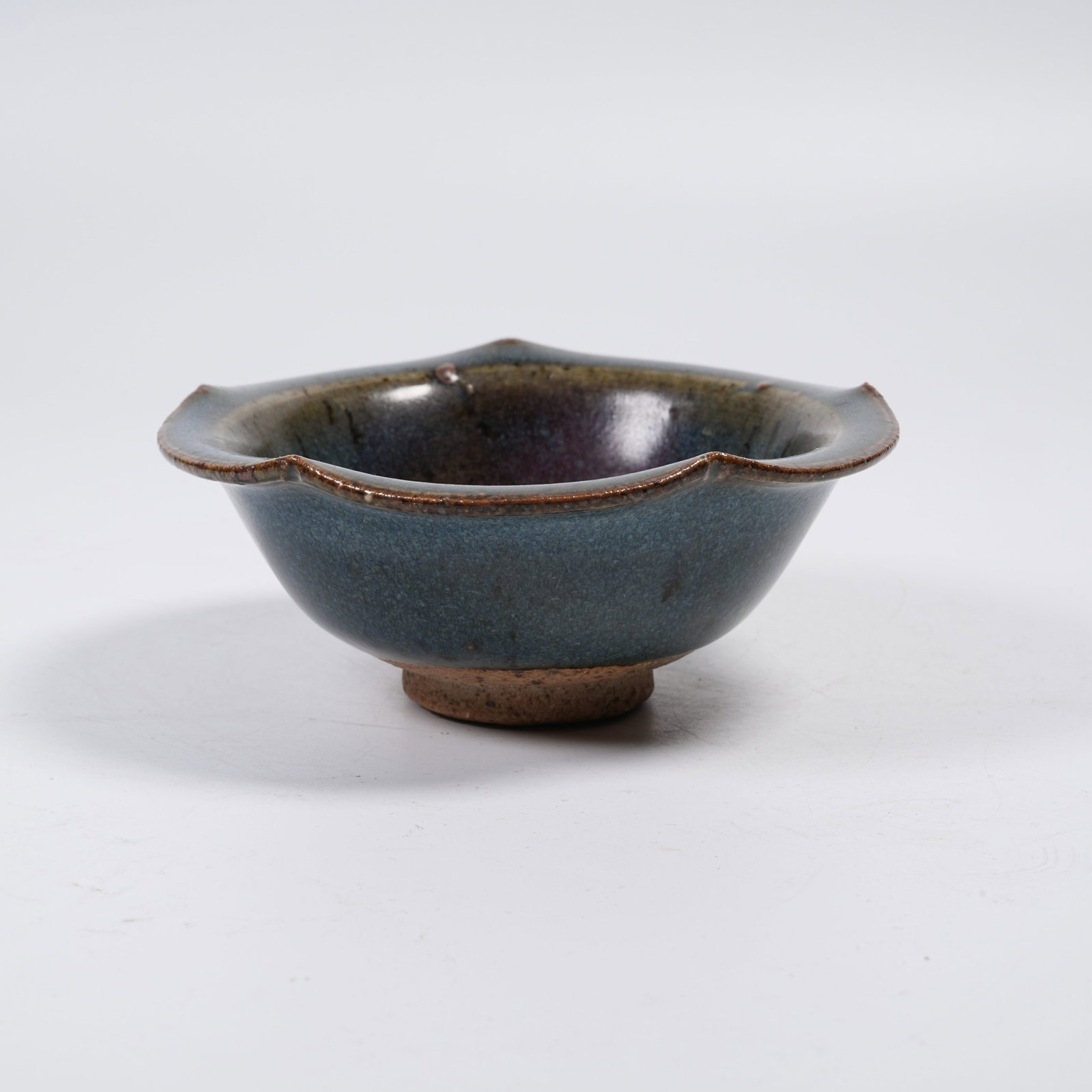 A JUNYAO FLORAL-RIM BOWL: Junyao Floral-rim Bowl