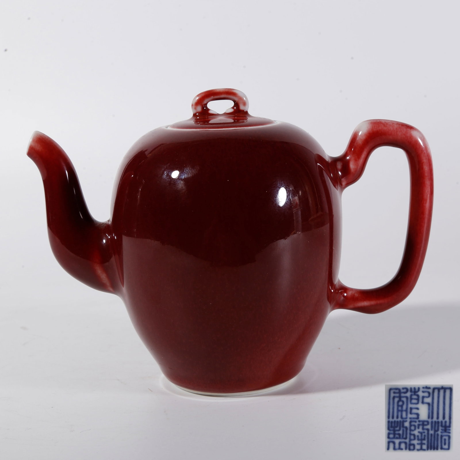 A RED GLAZE EWER (1 of 9)