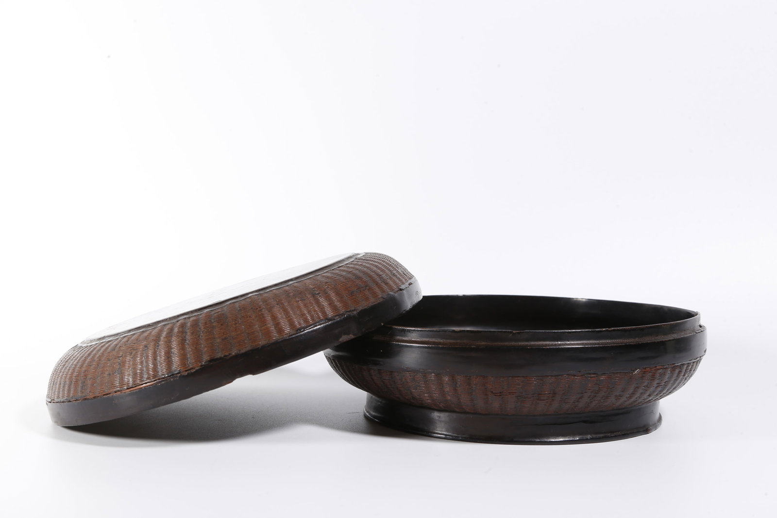 A RAW LACQUER BOX - 6