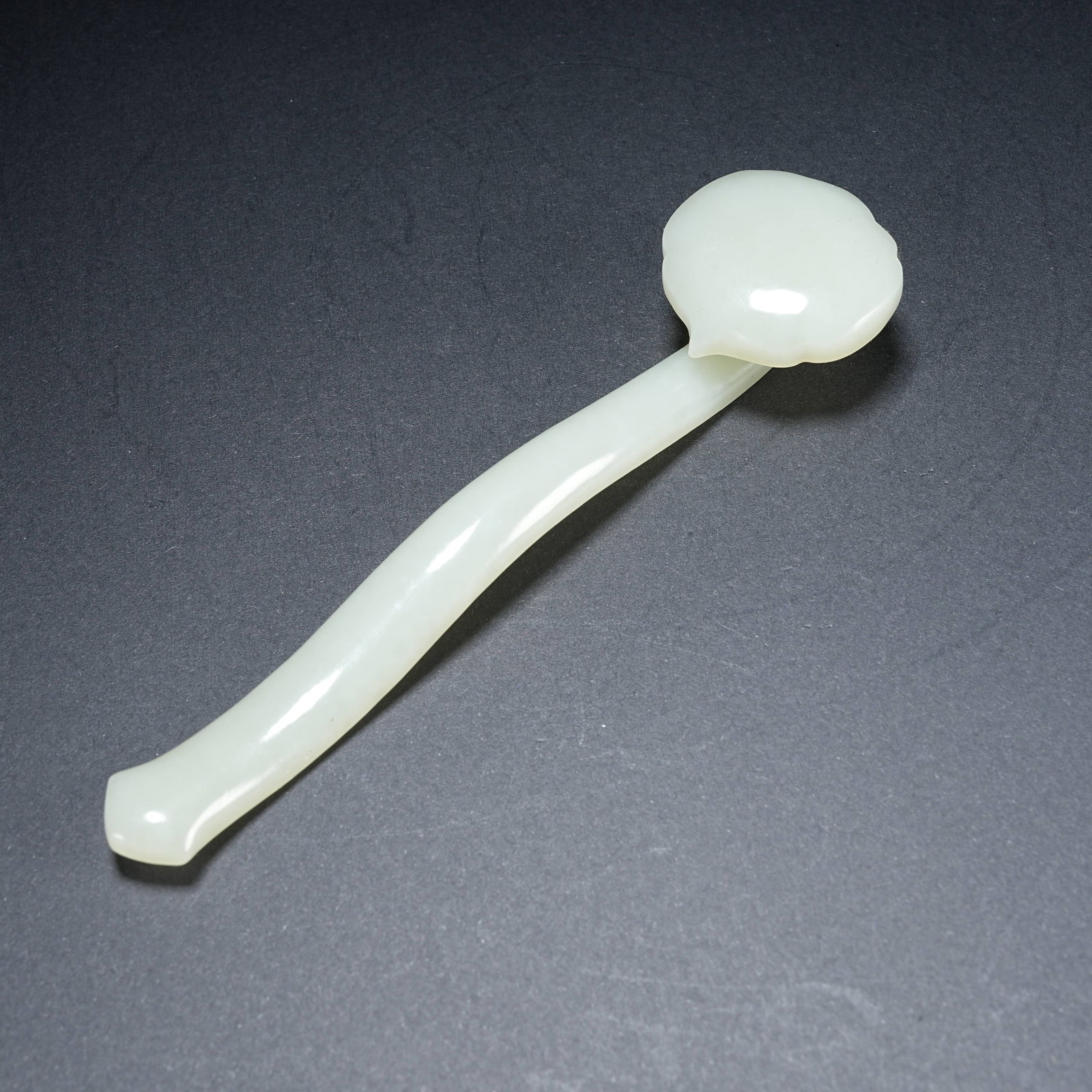 A HETIAN JADE PLAIN RUYI SCEPTER (1 of 9)