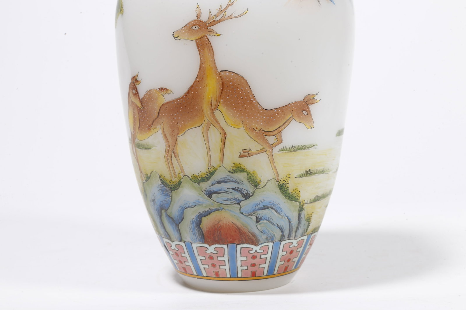 A GLASS APPRECIATION VASE WITH DEER PATTERNS - 6