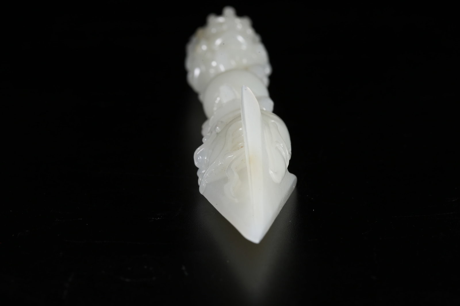 A HETIAN JADE RITUAL IMPLEMENT - 11