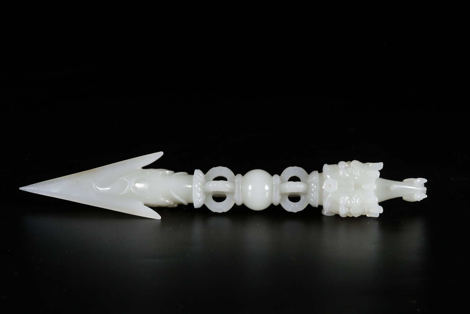 A HETIAN JADE RITUAL IMPLEMENT - 7