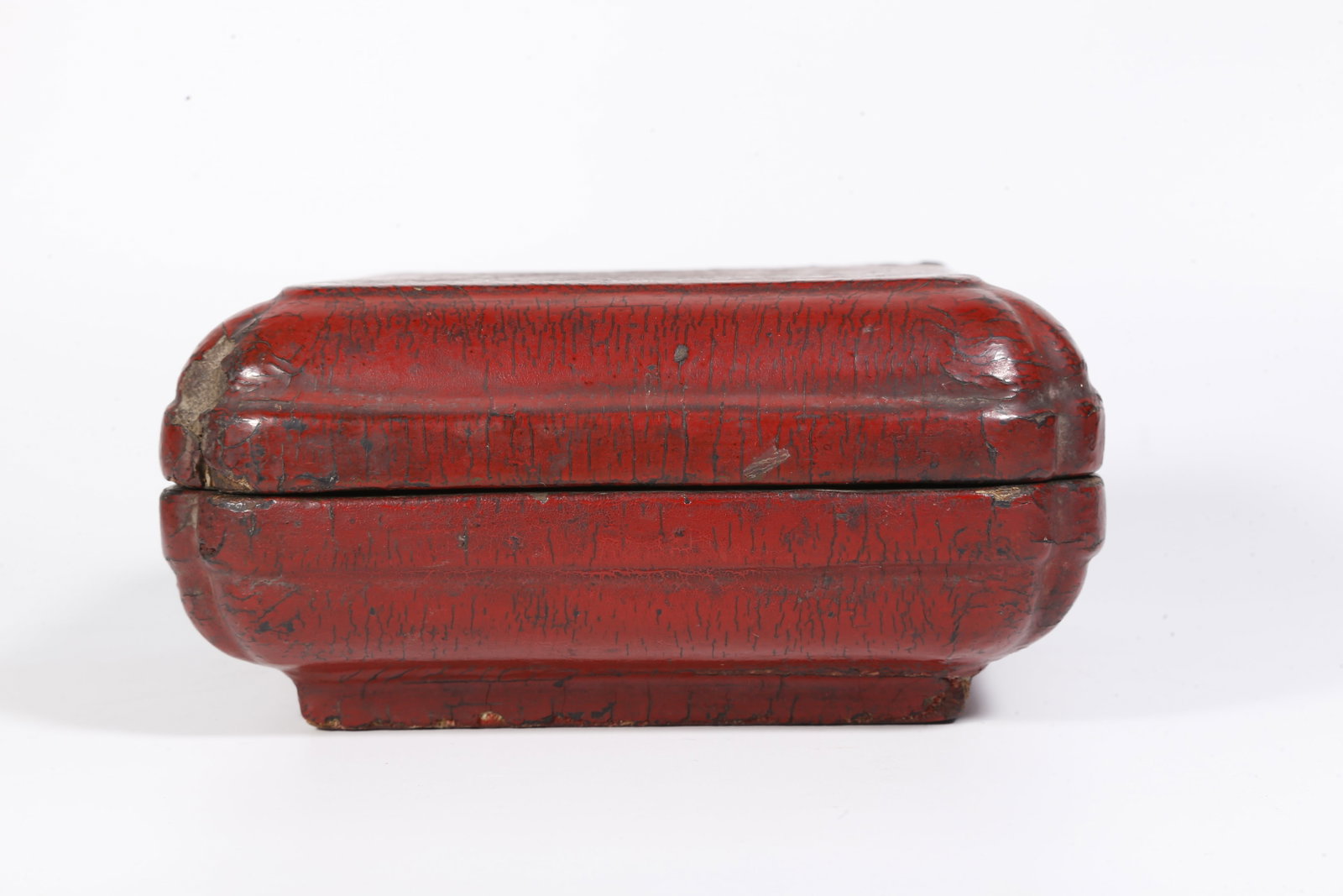 A CARVED LACQUER BOX - 4