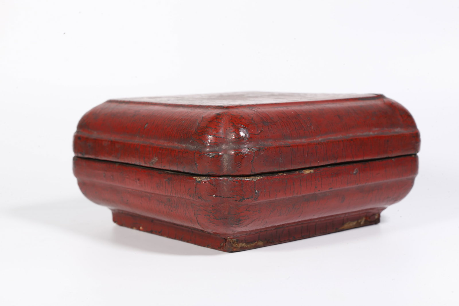 A CARVED LACQUER BOX - 5