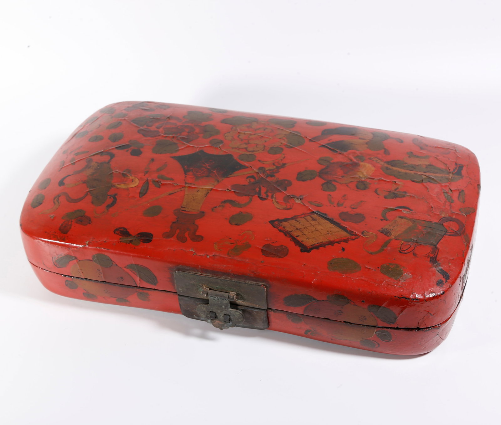 A CARVED LACQUER BOX WITH EIGHT TREASURES PATTERN (1 of 9)