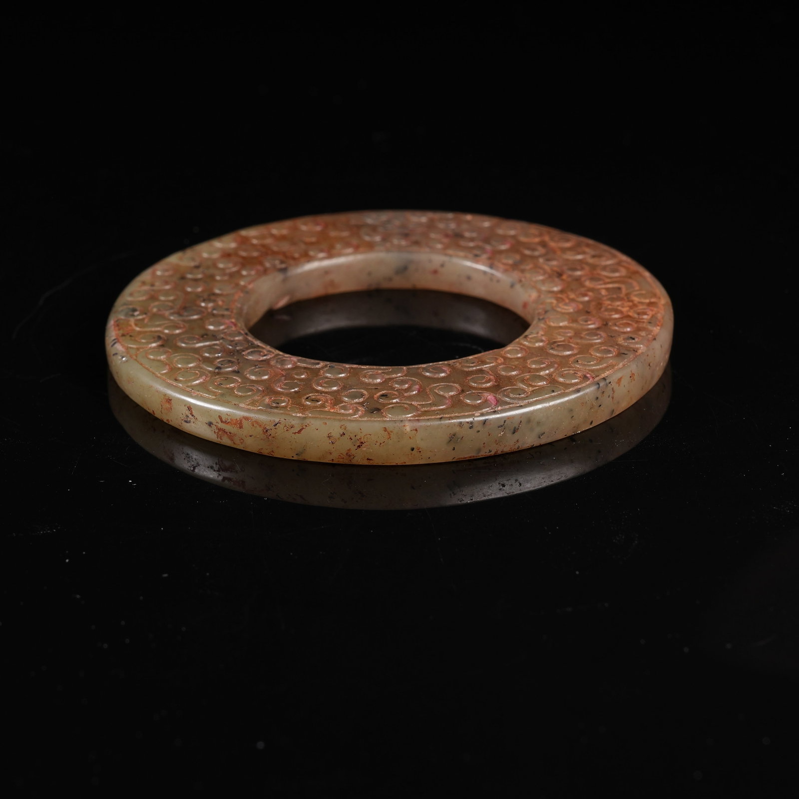 A ARCHAIC JADE BI DISC WITH INTERLOCKING CLOUD PATTERN - 8
