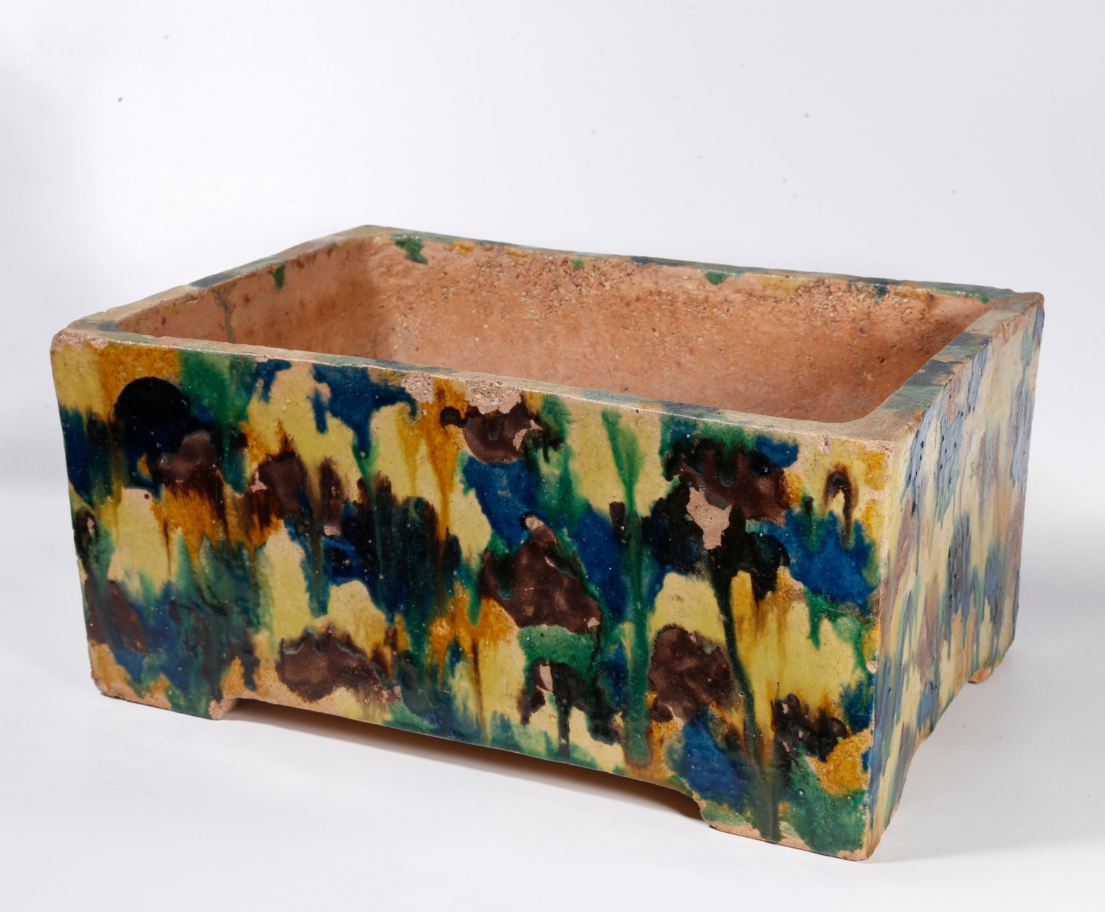 A TRI-COLOR FLOWER POT (1 of 9)