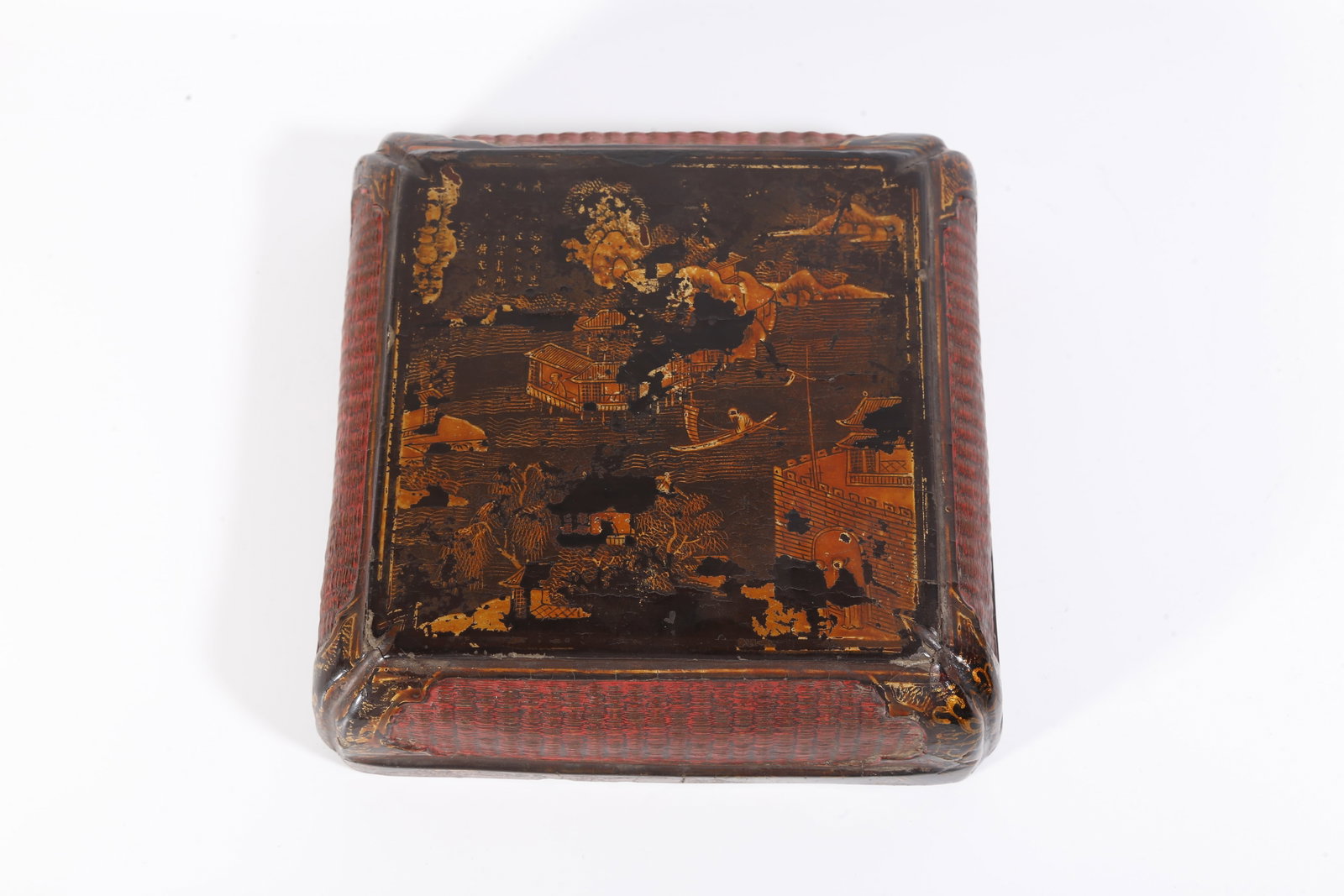 A GILT RAW LACQUER BOX WITH PAVILION PATTERN - 8