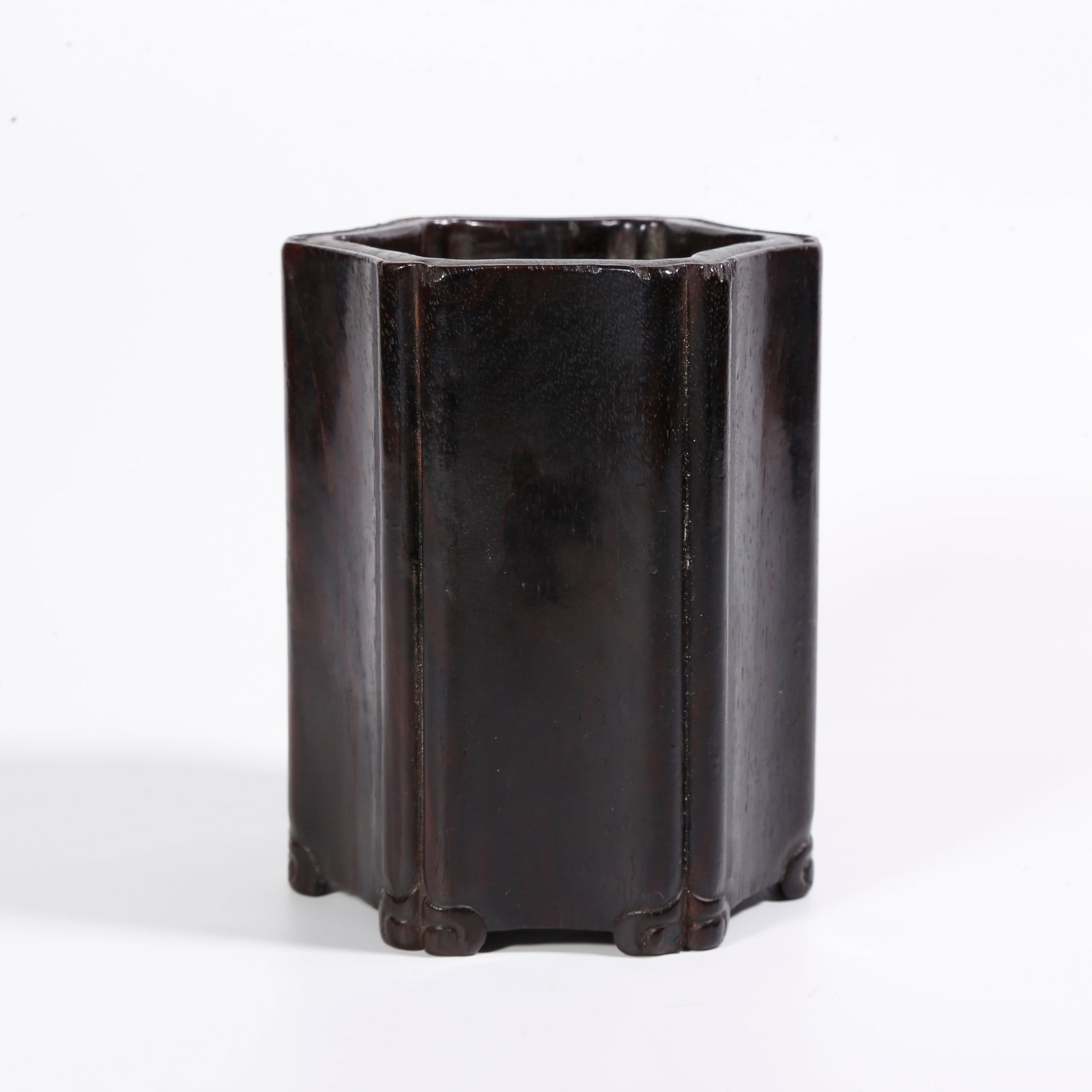 A RED SANDALWOOD BRUSH POT: Red Sandalwood Brush Pot