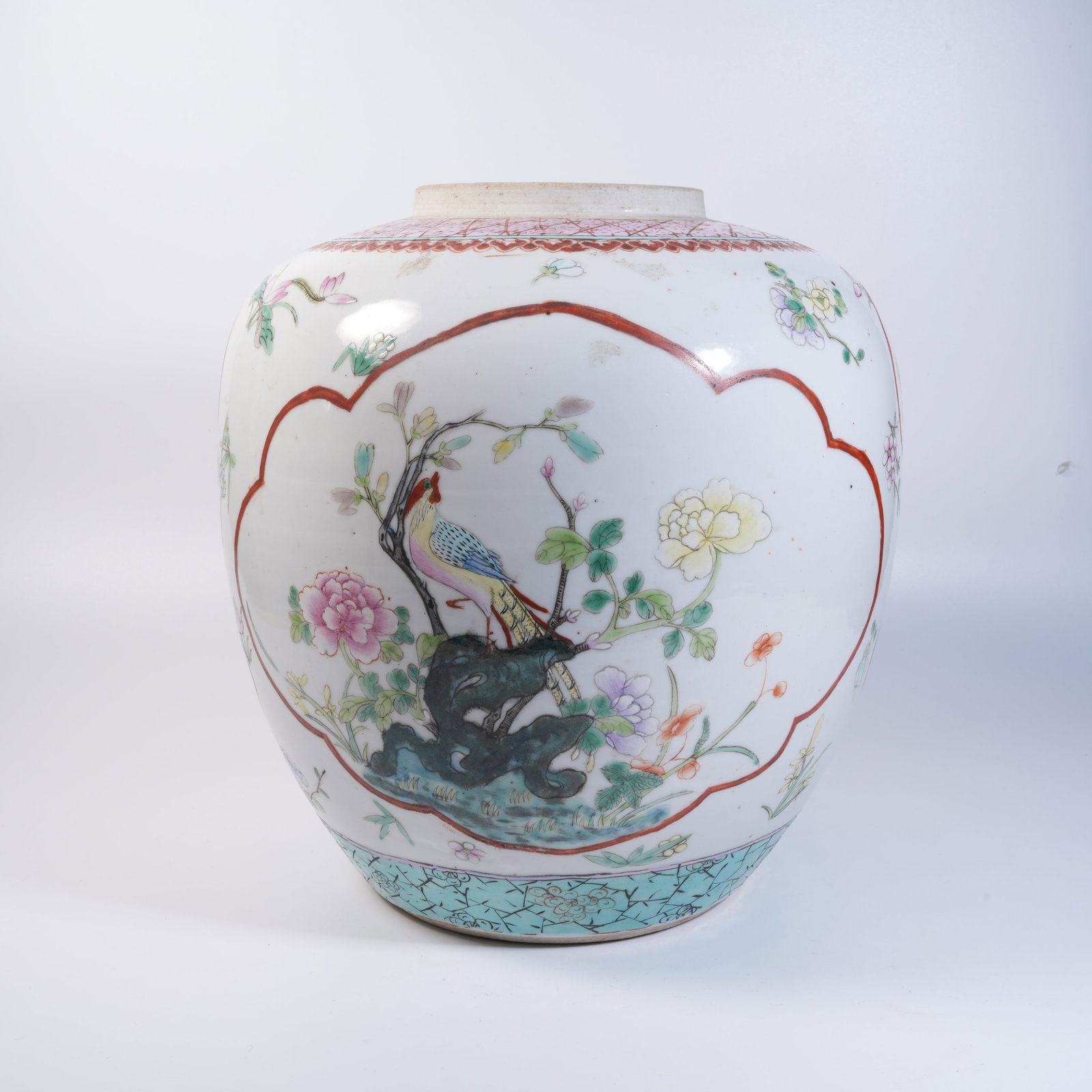 A FAMILLE ROSE JAR WITH FLOWER AND BIRD PATTERN: Famille Rose Jar with Flower and Bird Pattern