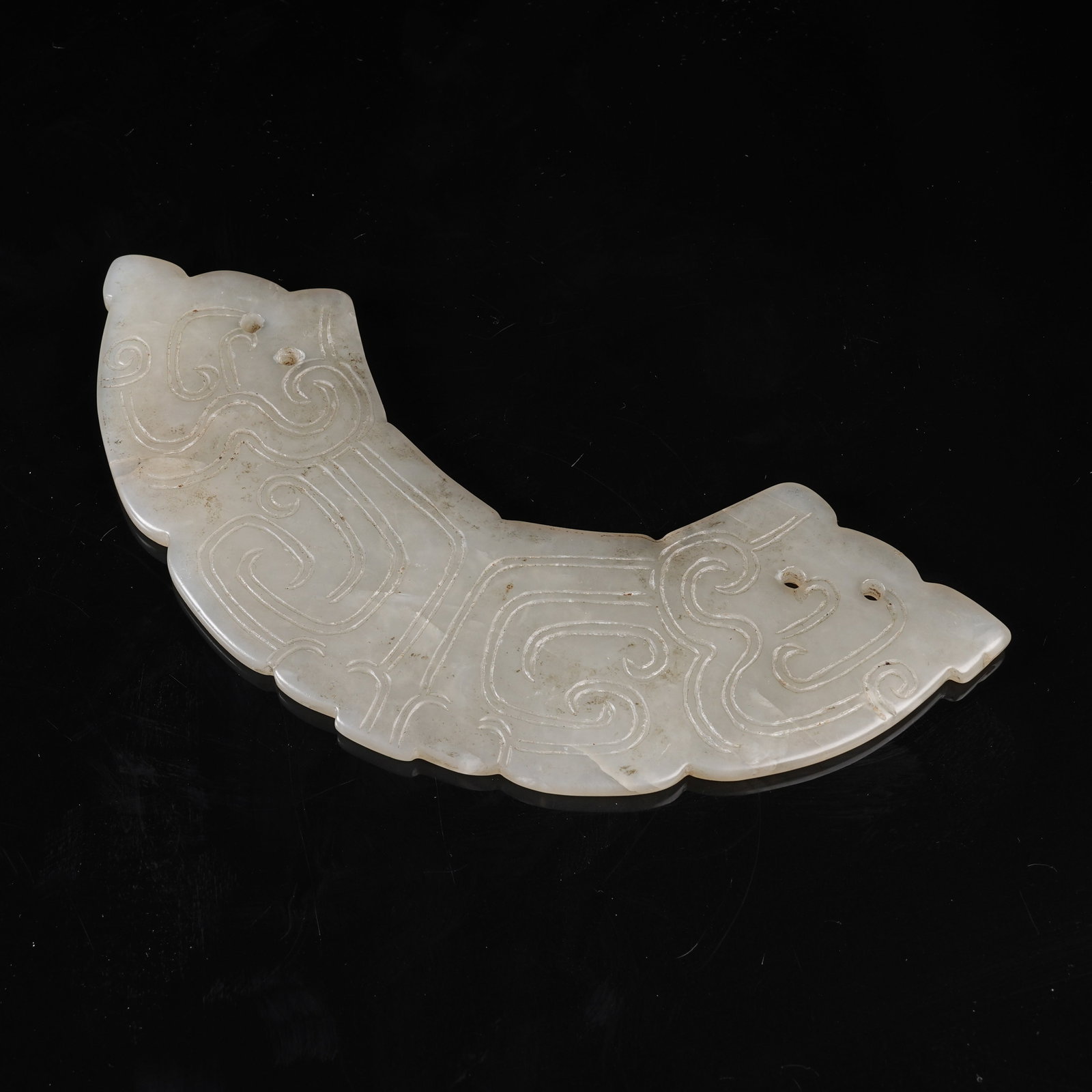 A ARCHAIC JADE DOUBLE-DRAGON HUANG (1 of 8)