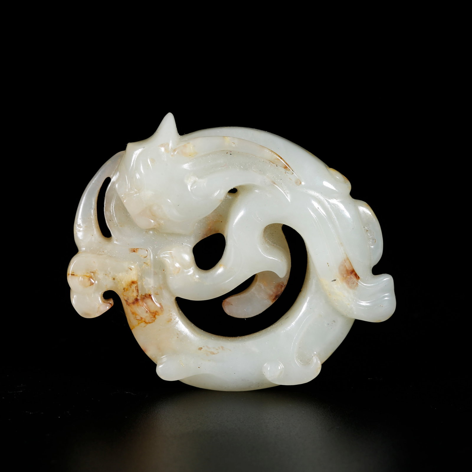 A HETIAN JADE CICADA ORNAMENT: Hetian Jade Cicada Ornament