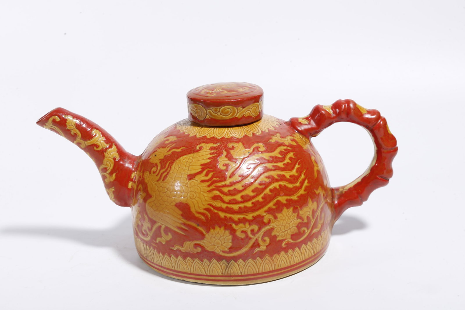 A RED-GROUND YELLOW PHOENIX PATTERN EWER - 2