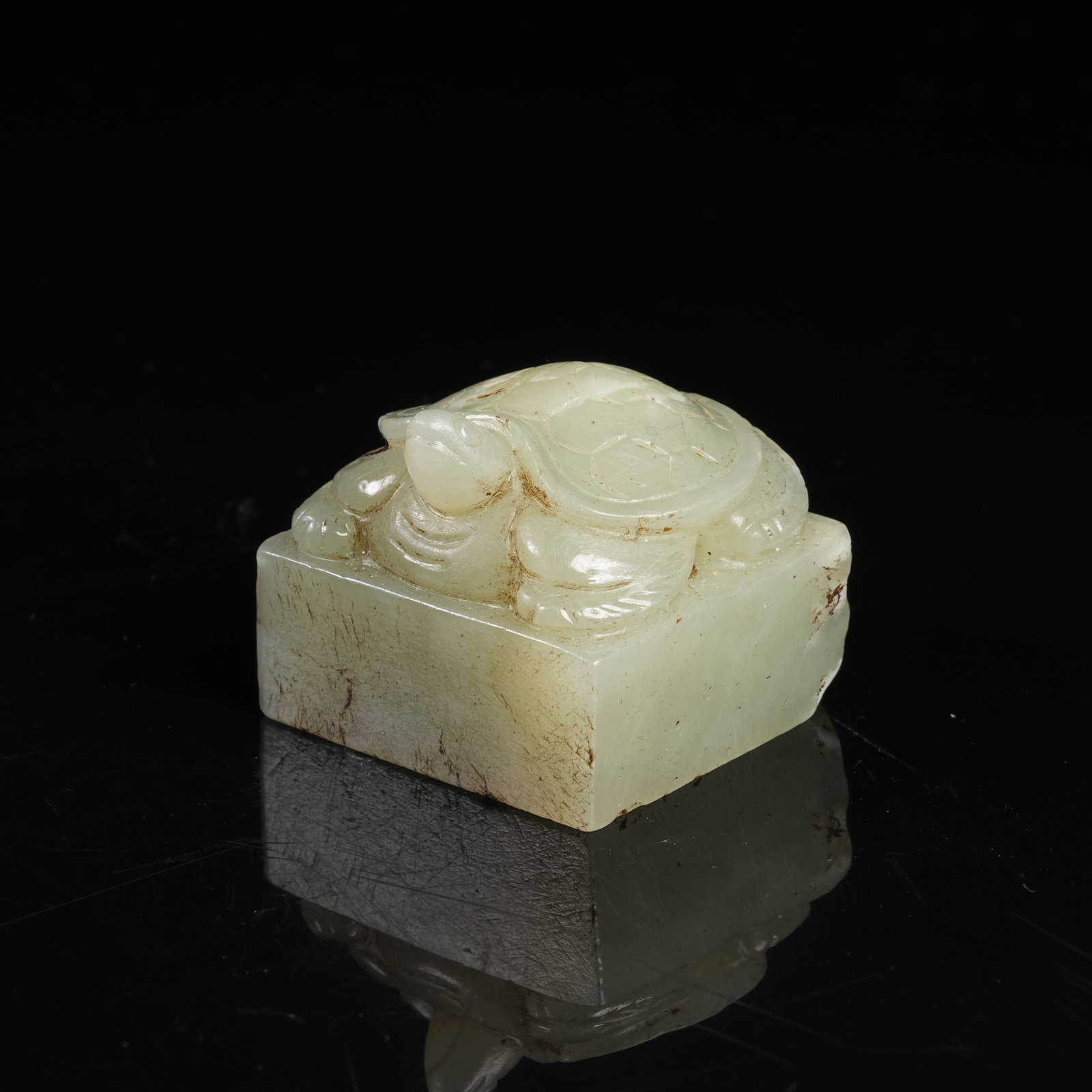 A ARCHAIC JADE SEAL WITH TURTLE KNOB (1 of 7)