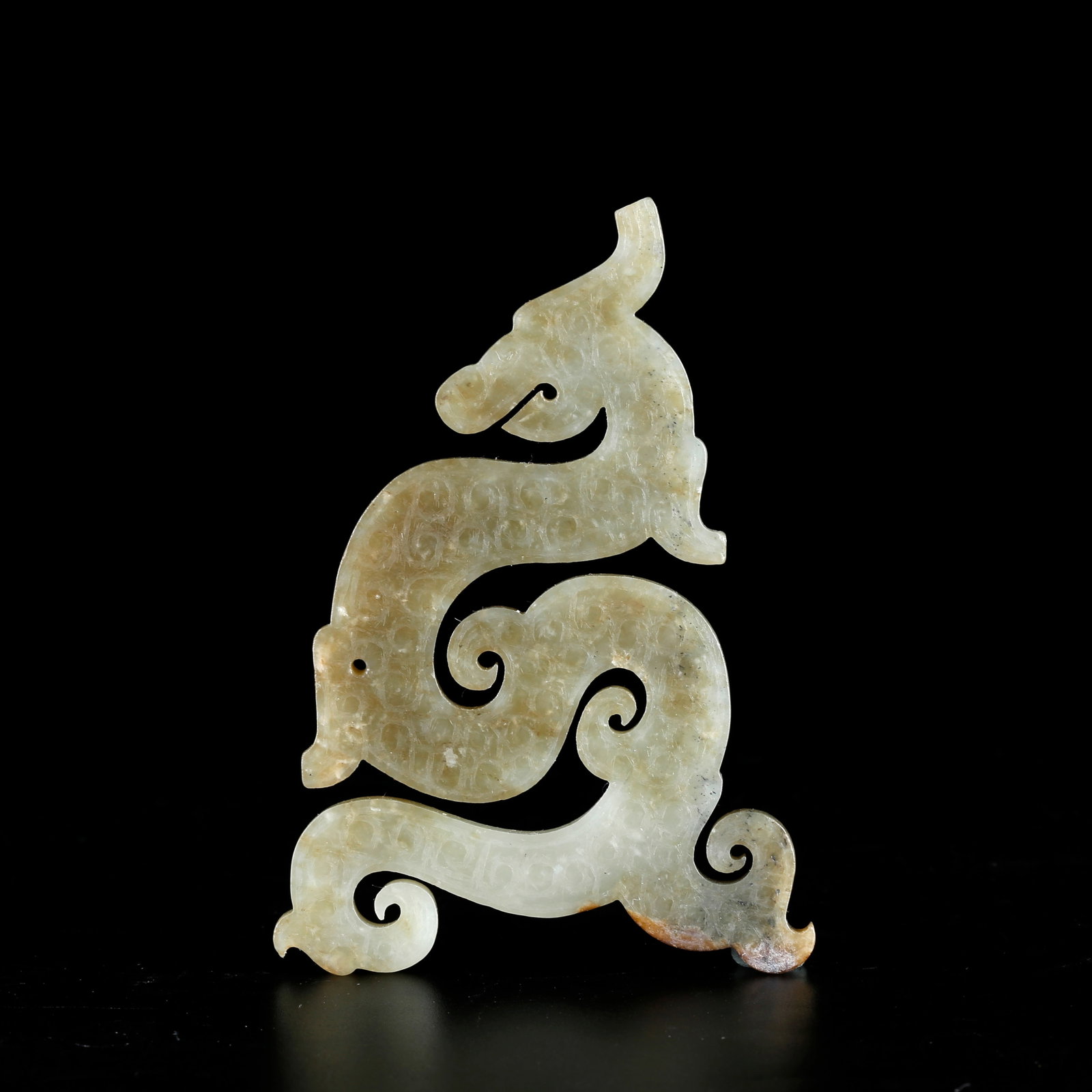A ANCIENT JADE DRAGON PENDANT: Ancient Jade Dragon Pendant