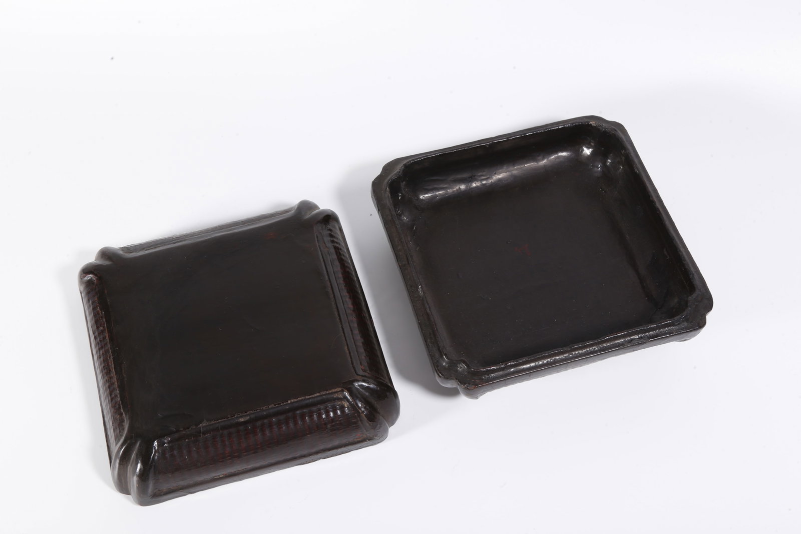 A LACQUER BOX - 7