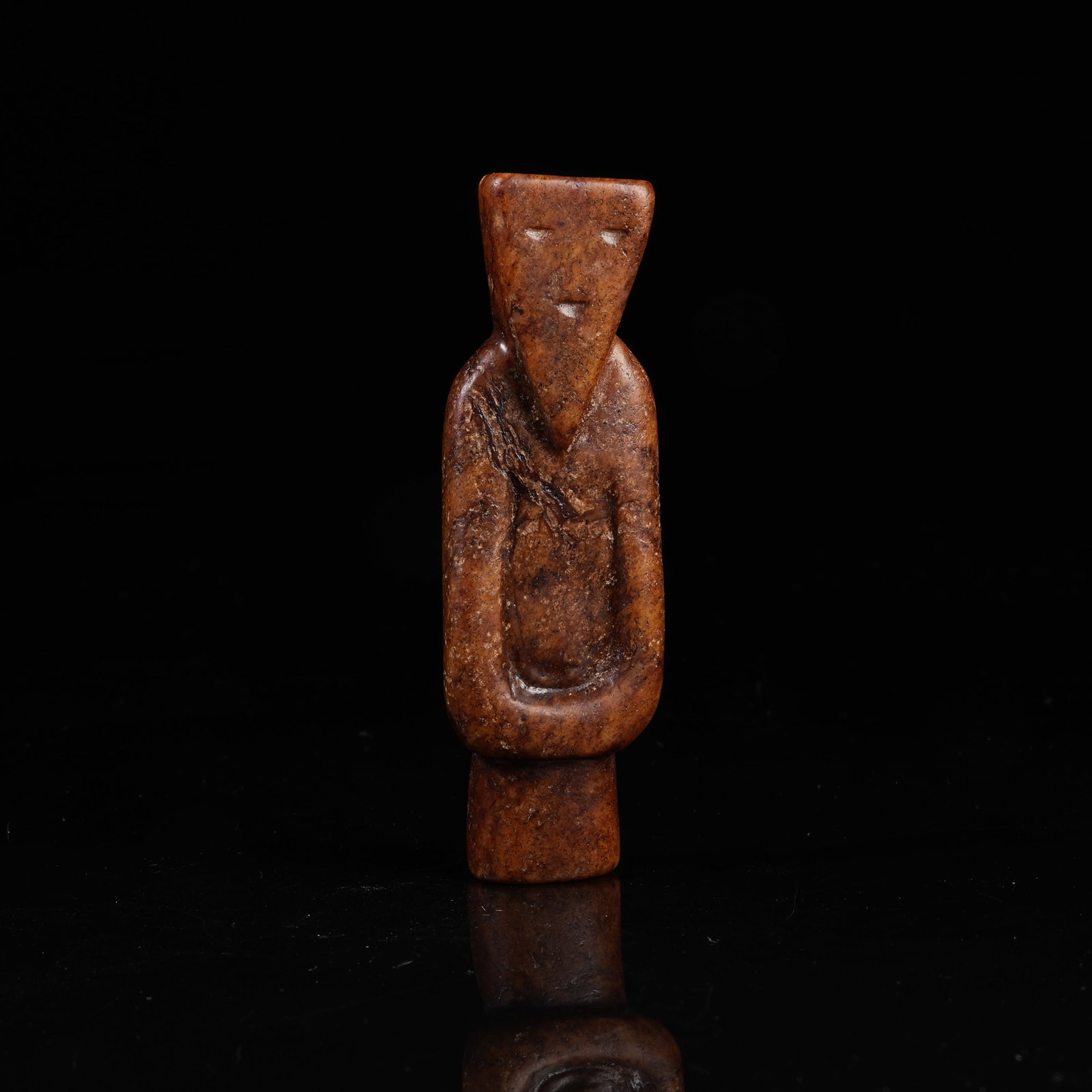 A ARCHAIC JADE WENGZHONG: Archaic Jade Wengzhong