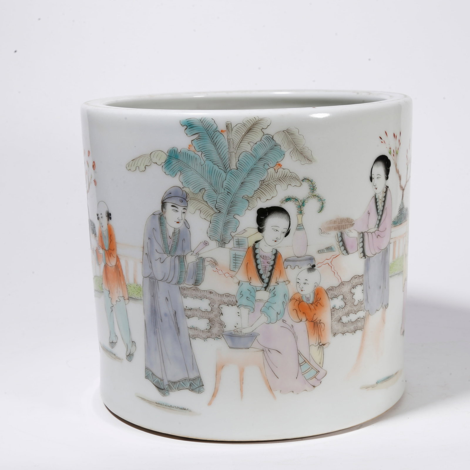 A FAMILLE ROSE BRUSH POT WITH FIGURE AND STORY PATTERNS: Famille Rose Brush Pot with Figure and Story Patterns