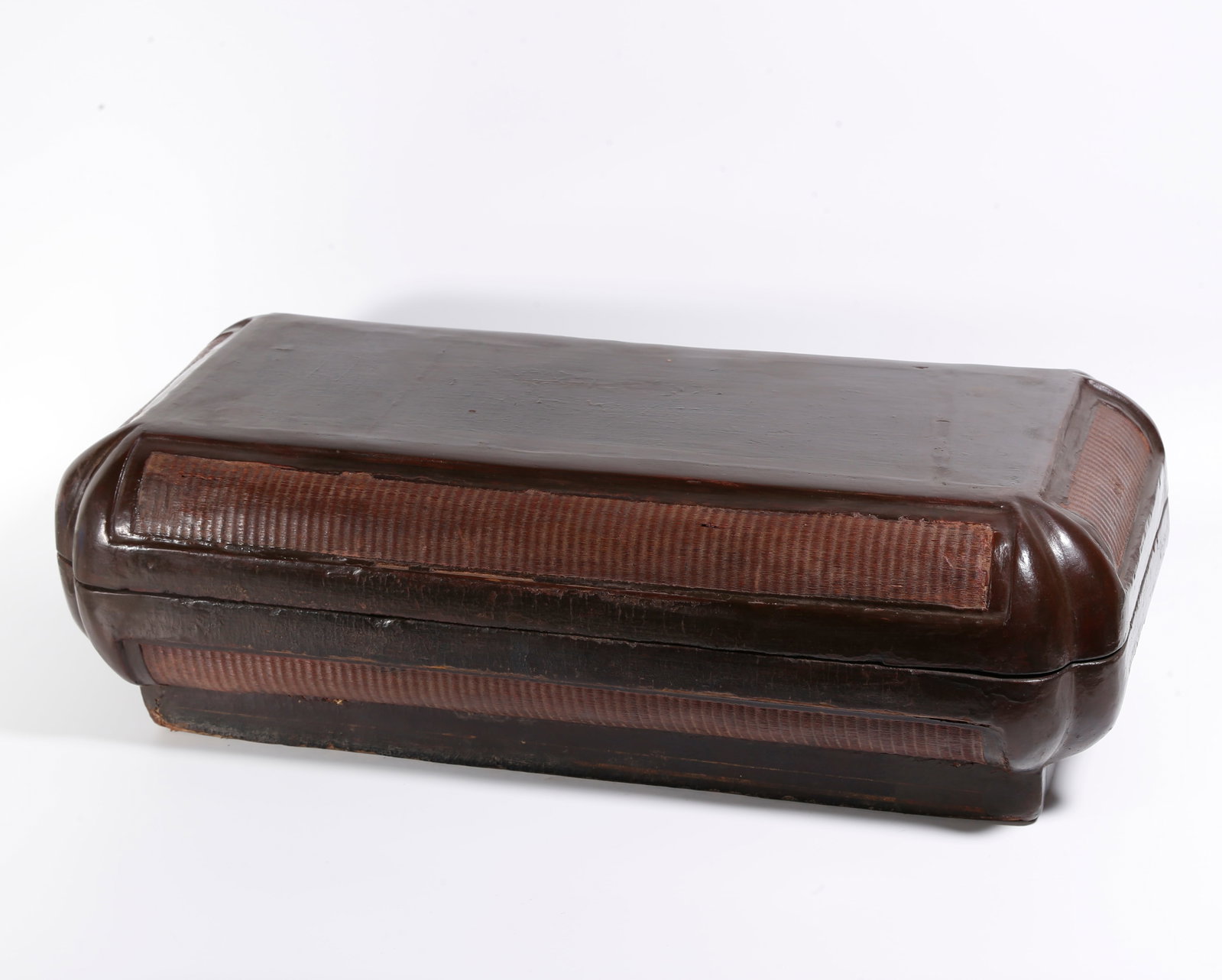 A RAW LACQUER BOX (1 of 10)