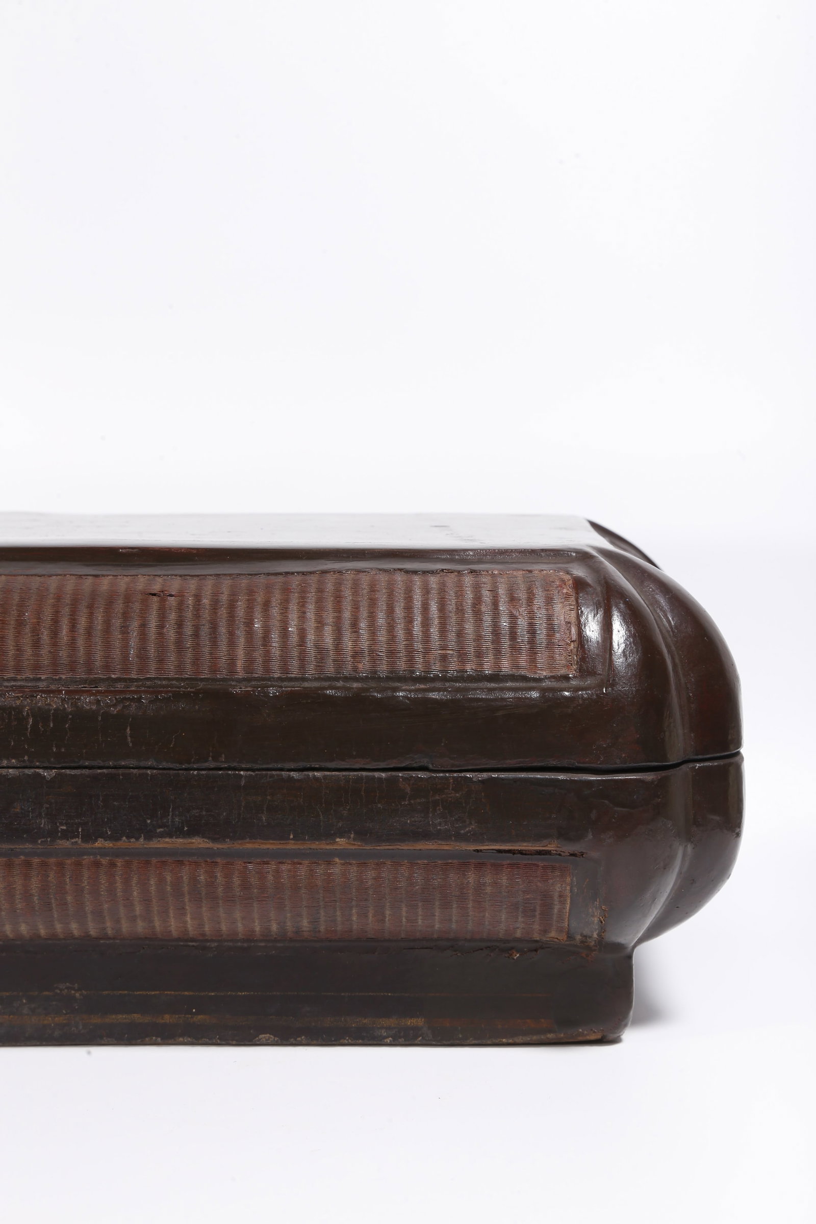 A RAW LACQUER BOX - 3