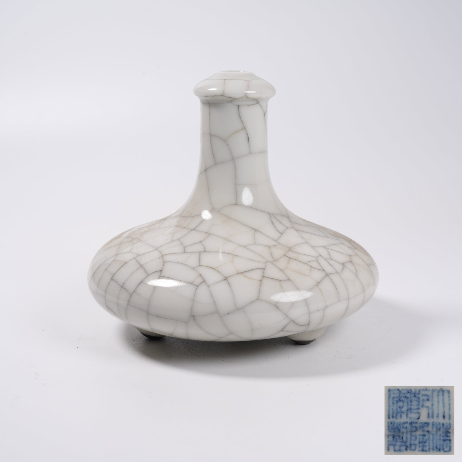 A GE KILN-STYLE WATER CHESTNUT VASE (1 of 9)