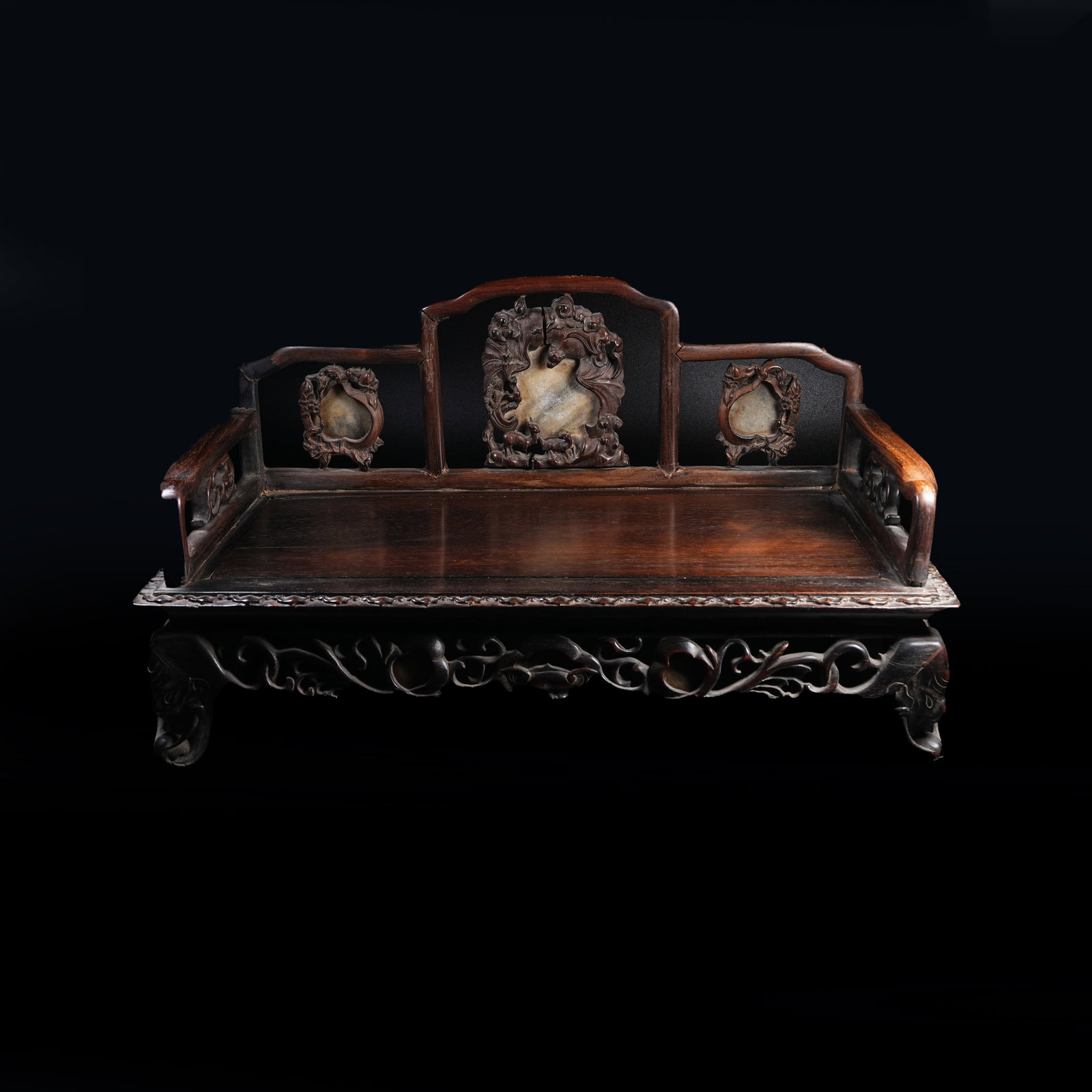 A REDWOOD THRONE INLAID WITH CLOUD STONE (1 of 10)