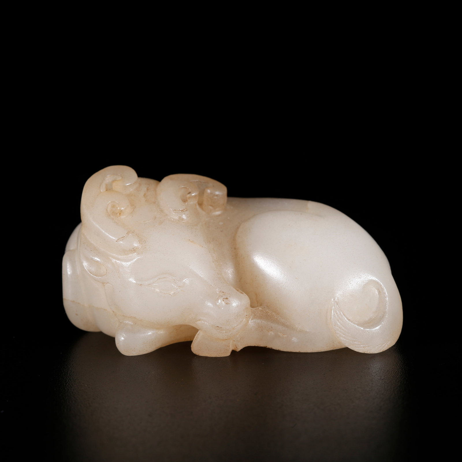 A ANCIENT JADE JADE HUANG: Ancient Jade Jade Huang