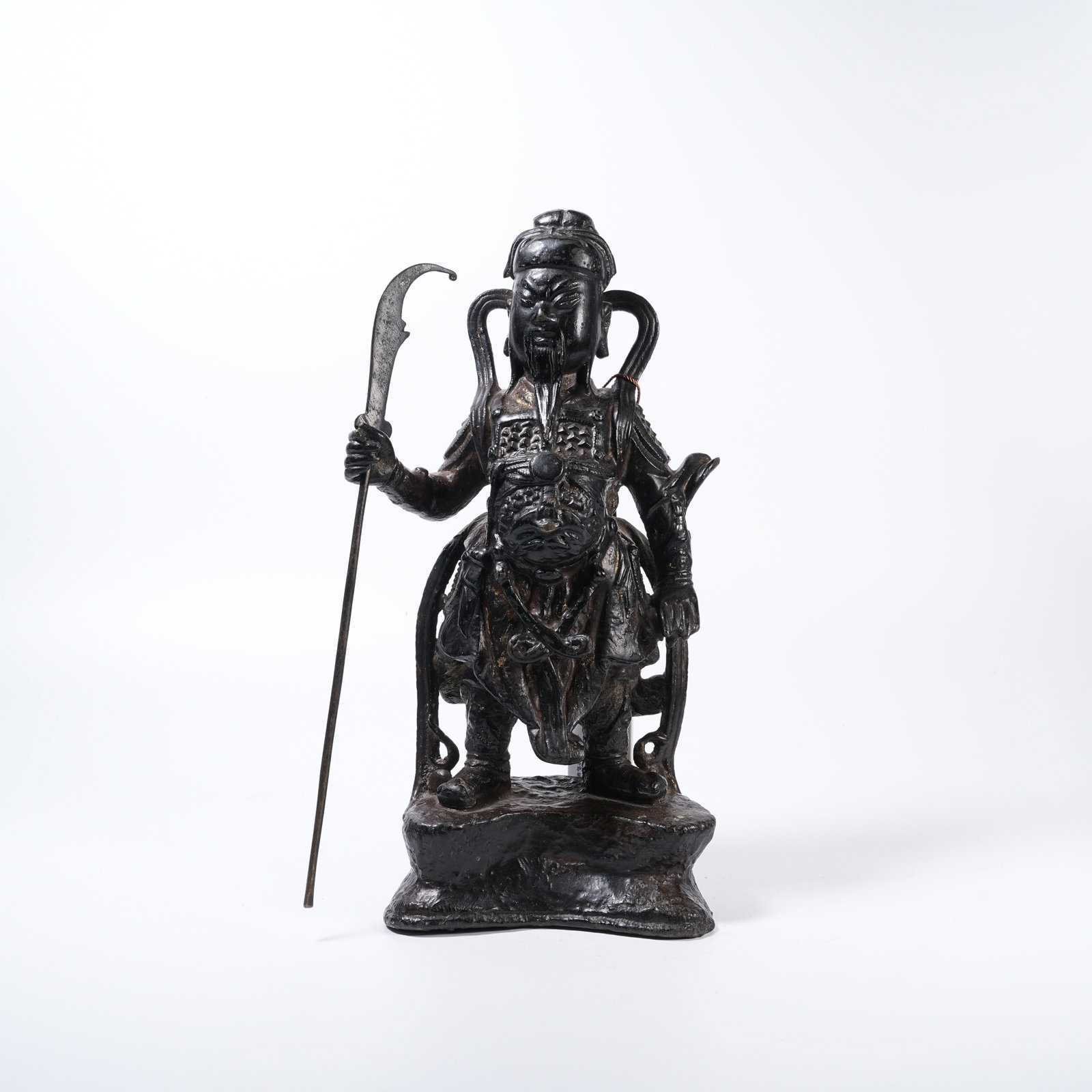 A LACQUERED GILDED BRONZE STATUE OF GUAN GONG: Lacquered Gilded Bronze Statue of Guan Gong