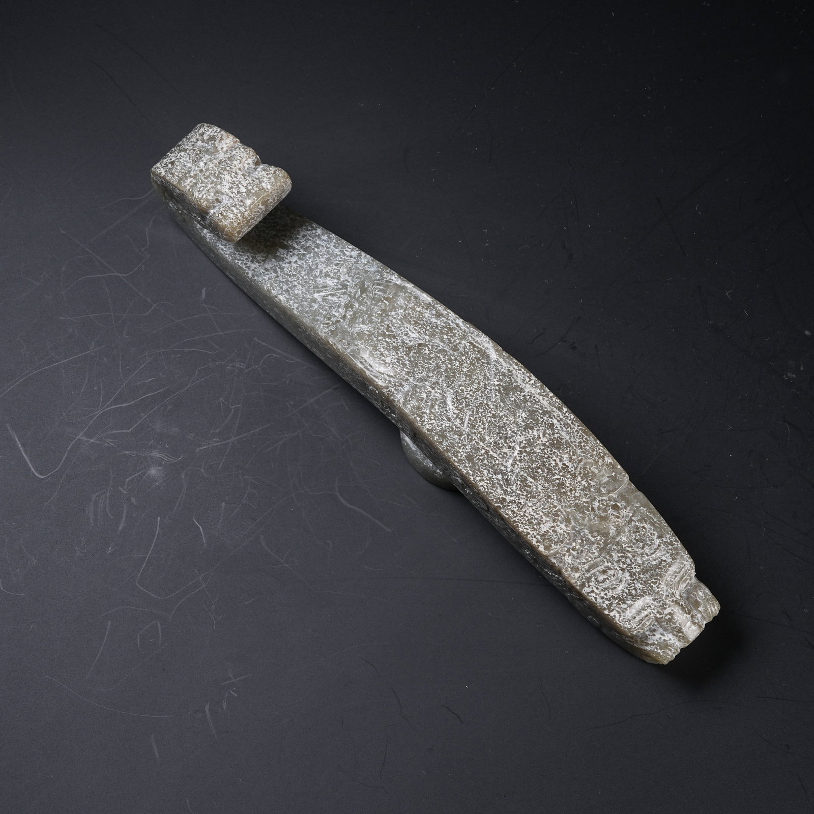 A ANCIENT JADE BELT HOOK WITH DRAGON HEAD (1 of 9)