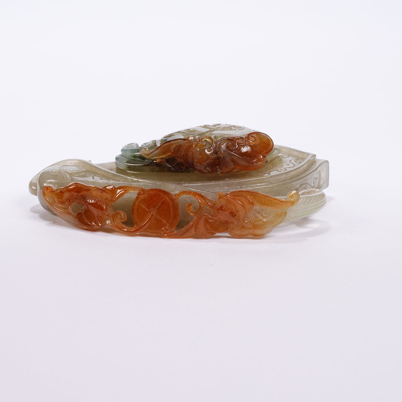 A JADEITE DRAGON PATTERN SACHET - 5