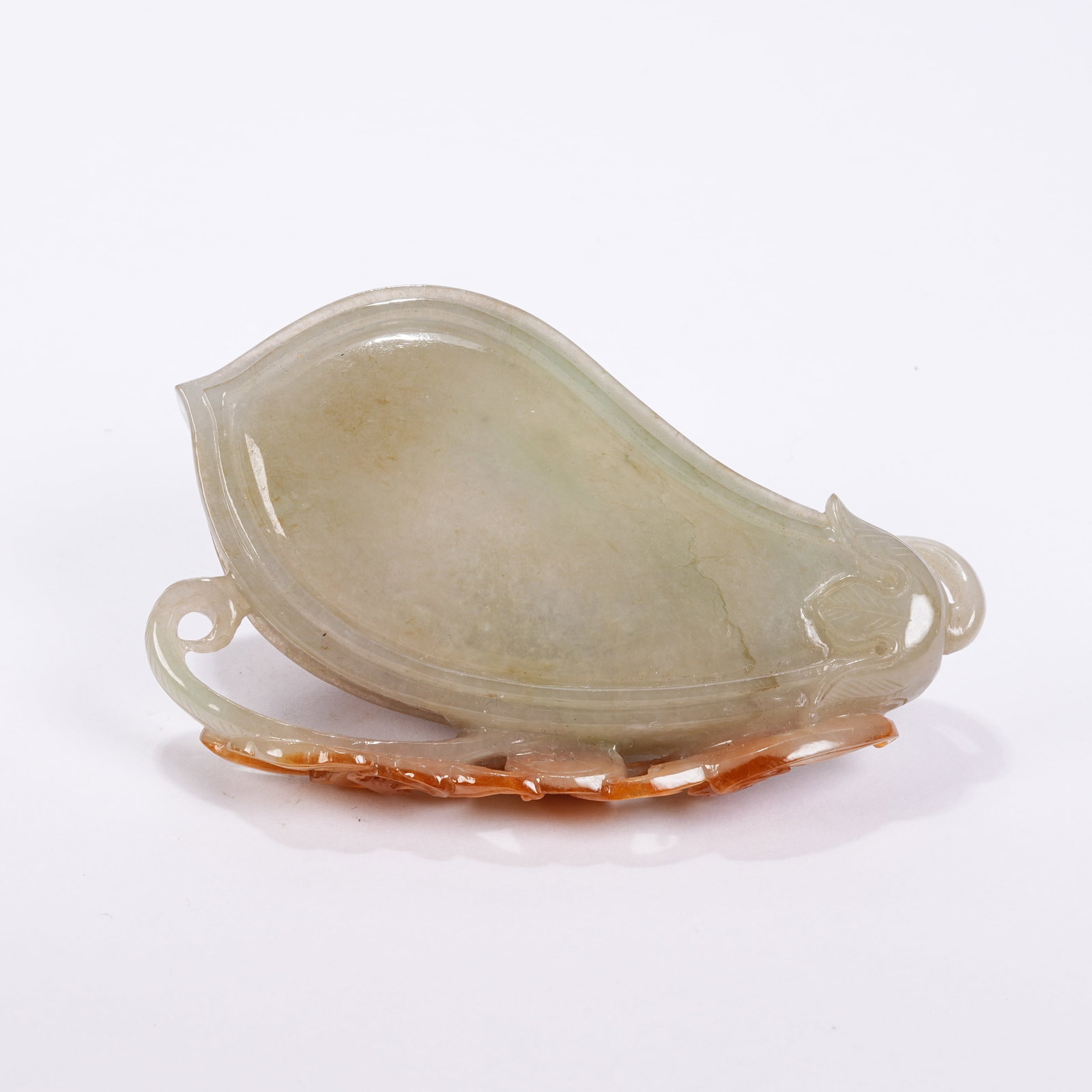 A JADEITE DRAGON PATTERN SACHET - 9