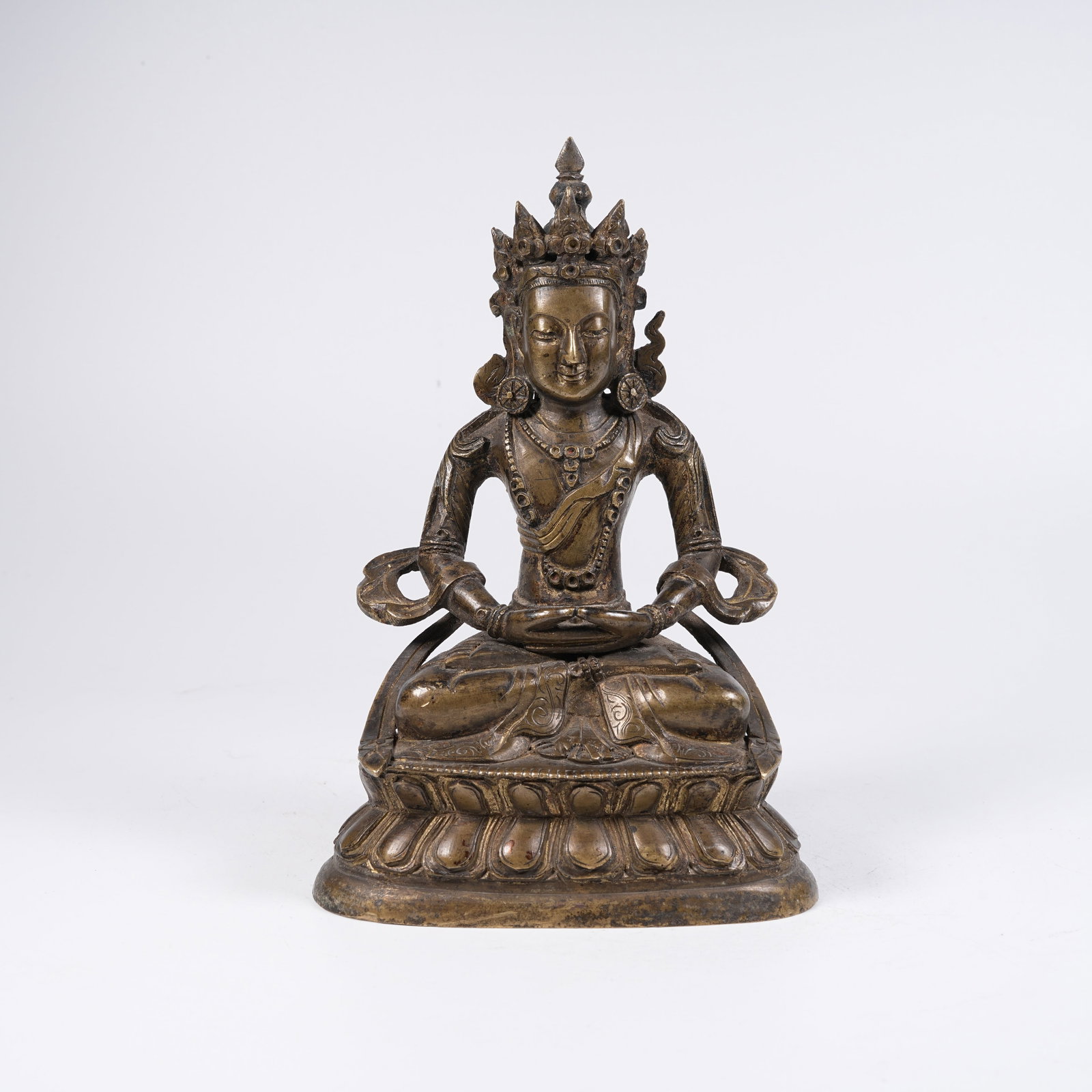 A BRONZE STATUE OF BODHISATTVA: Bronze Statue of Bodhisattva