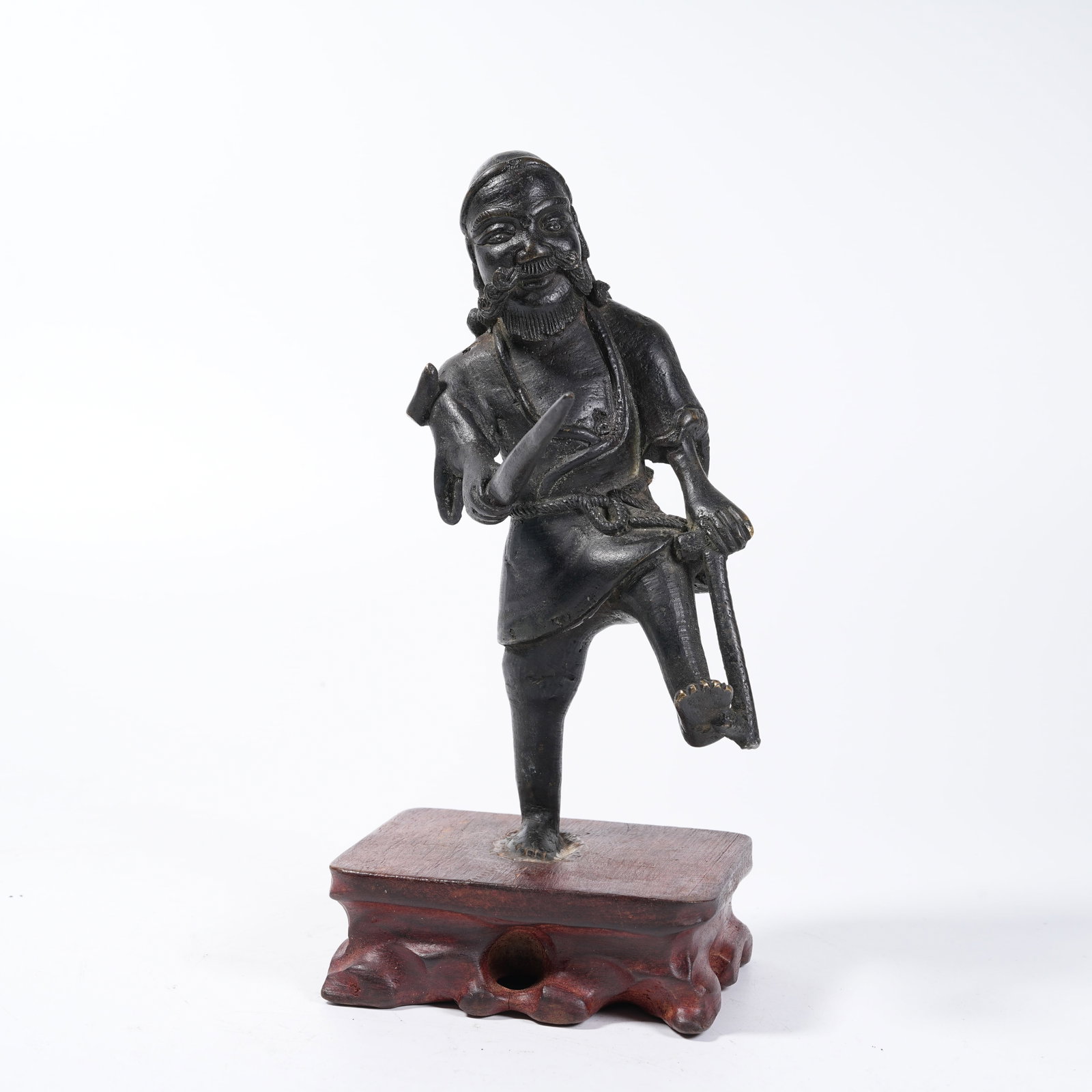 A BRONZE STATUE OF IRON-CRUTCH LI: Bronze Statue of Iron-Crutch Li