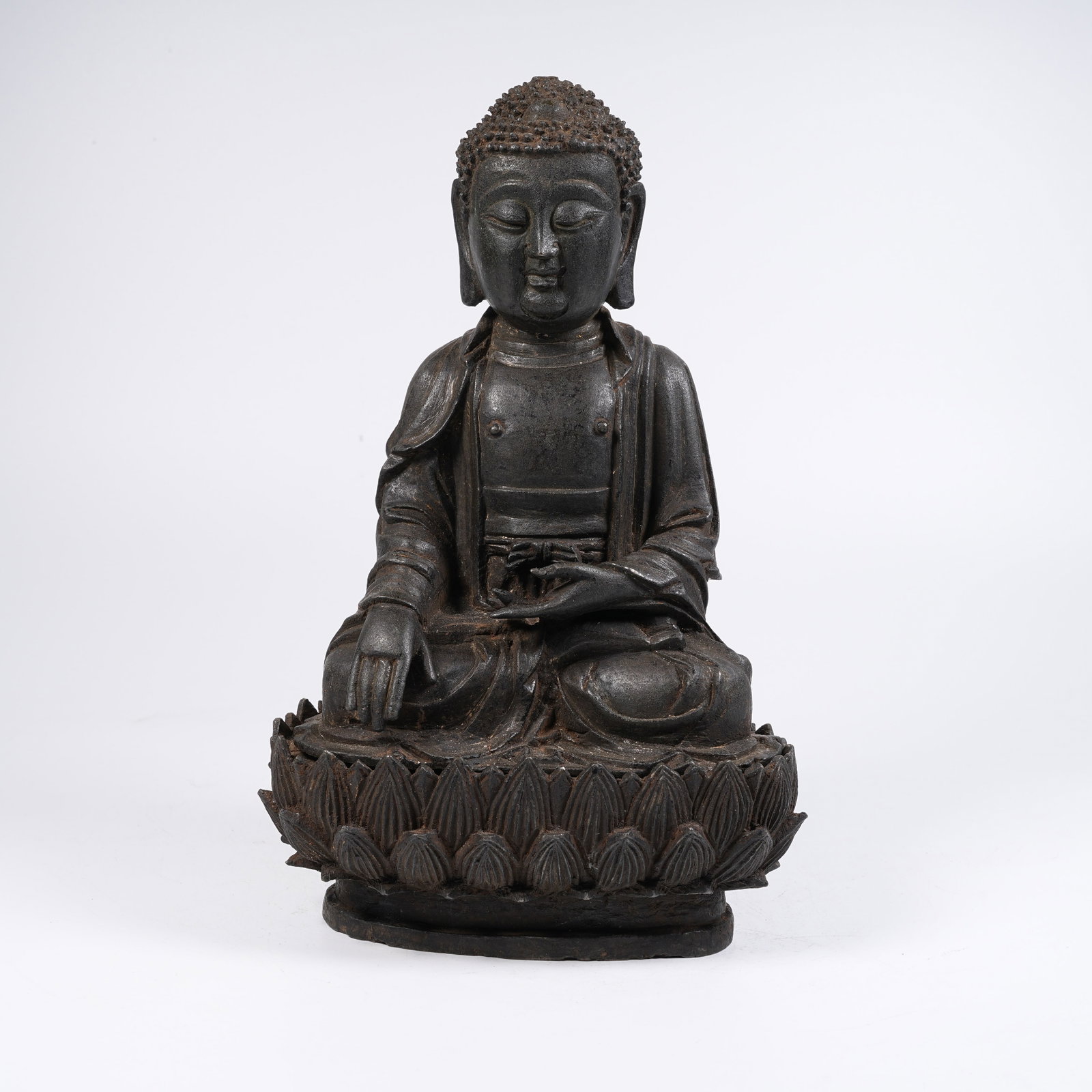 A BRONZE STATUE OF AMITABHA BUDDHA: Bronze Statue of Amitabha Buddha