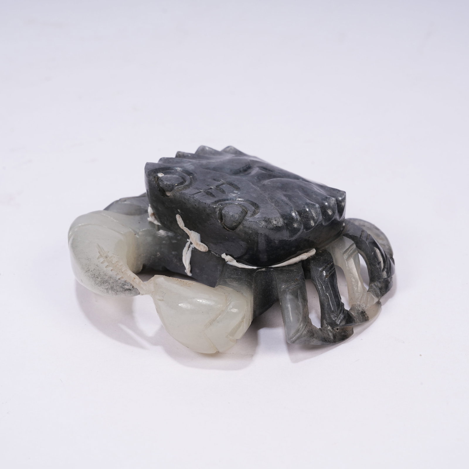 A HETIAN JADE ORNAMENT SYMBOLIZING WEALTH AND POWER: Hetian Jade Ornament Symbolizing Wealth and Power