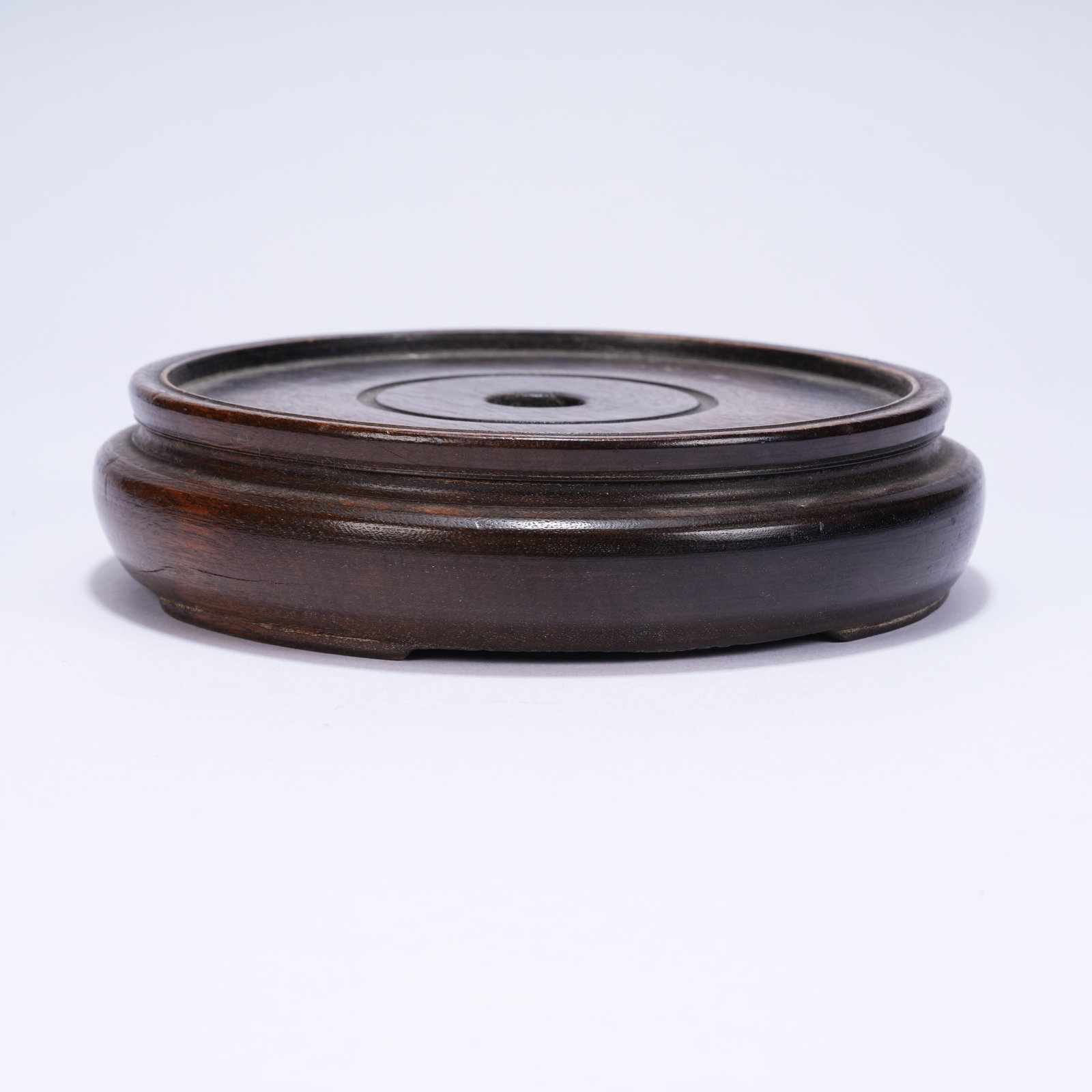 A ROUND HUANGHUALI STAND (1 of 10)