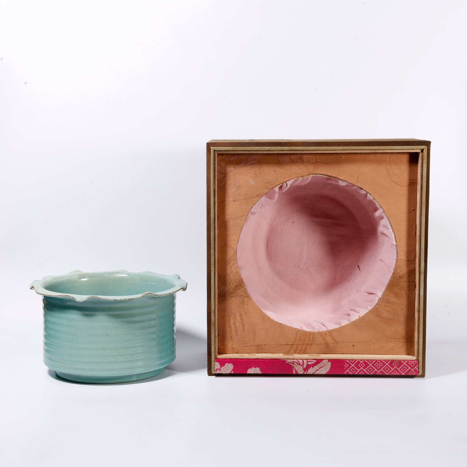 A RU KILN FLORAL-RIM CENSER (1 of 10)