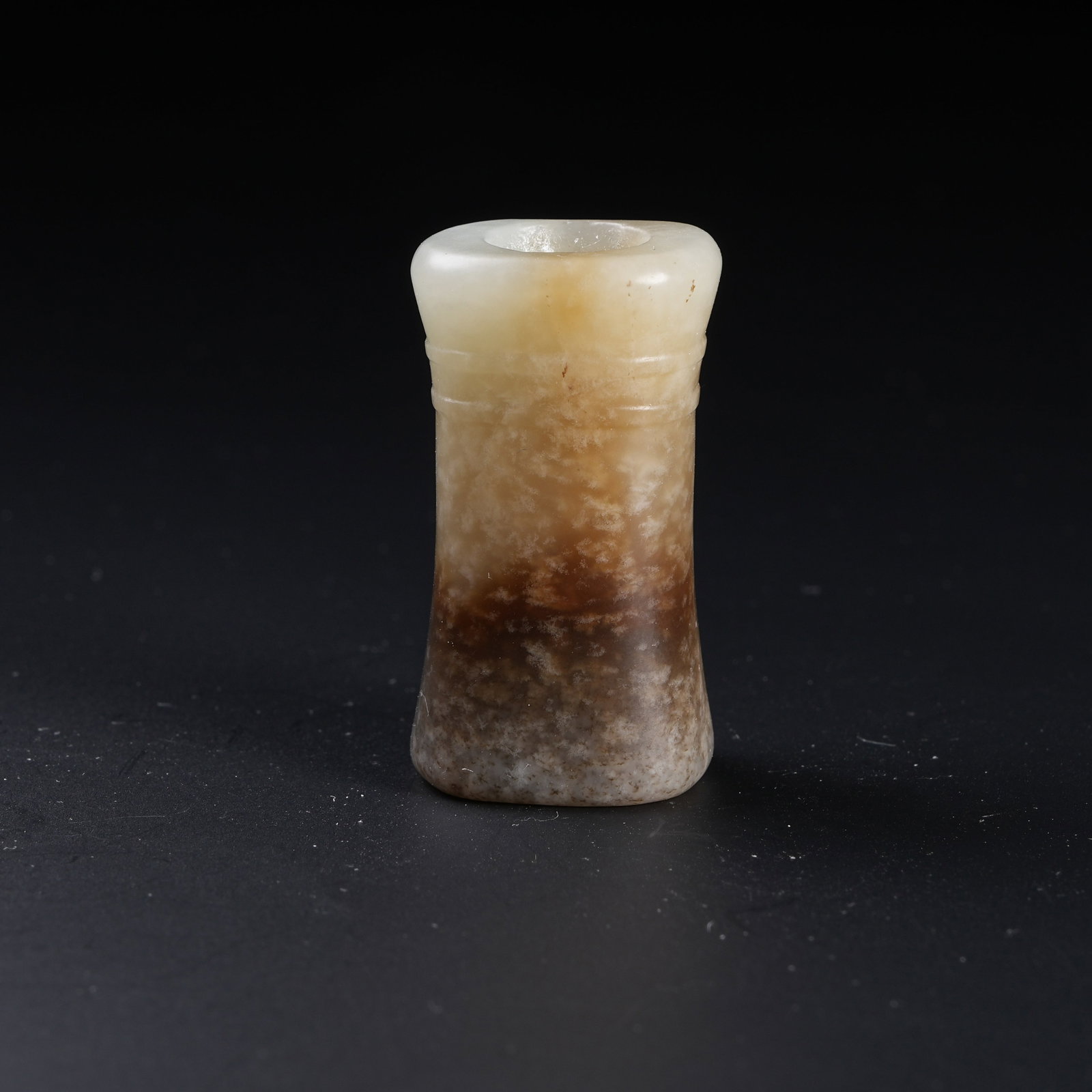 A ANCIENT JADE CYLINDER TUBE (1 of 9)
