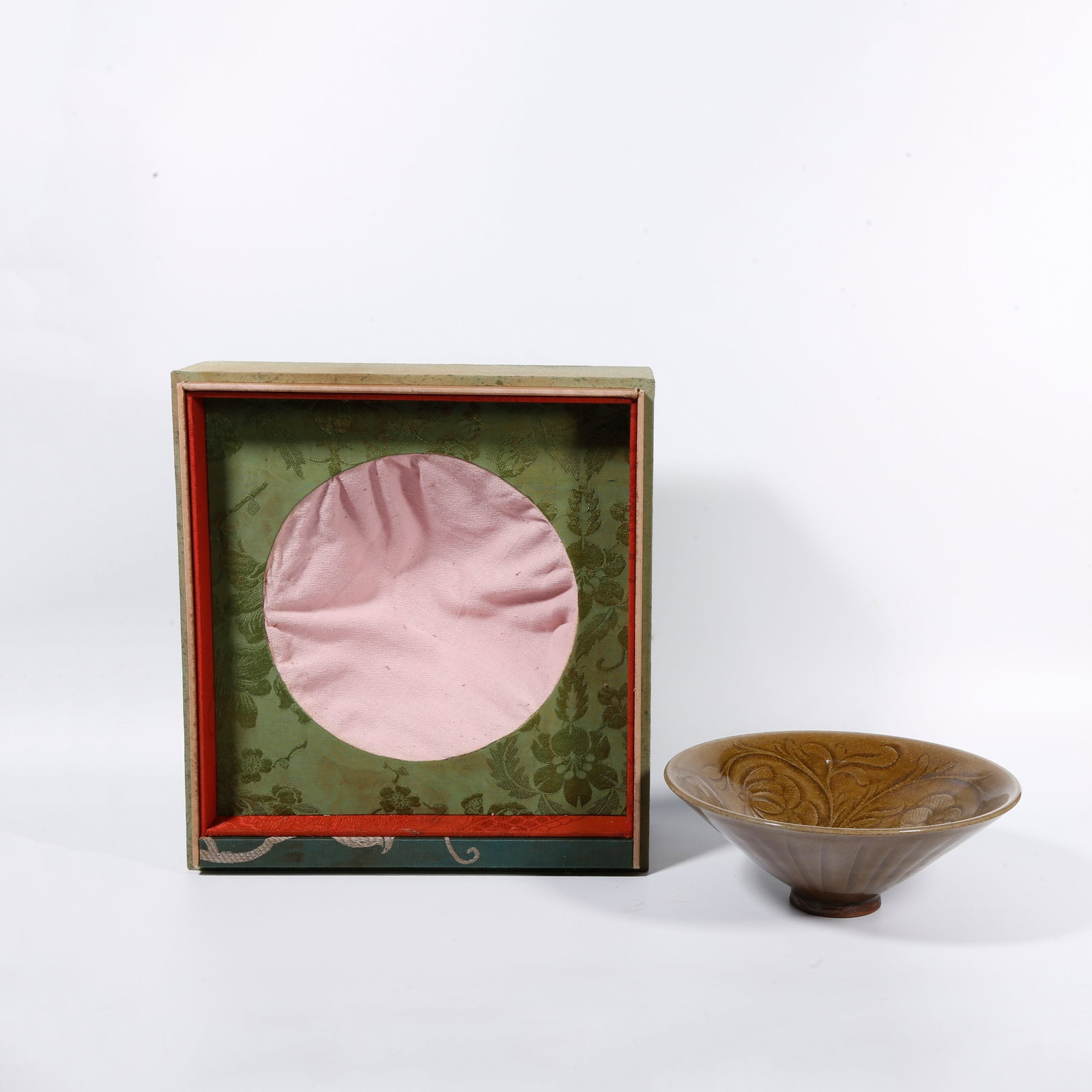 A YAOZHOU KILN CONICAL BOWL: Yaozhou Kiln Conical Bowl